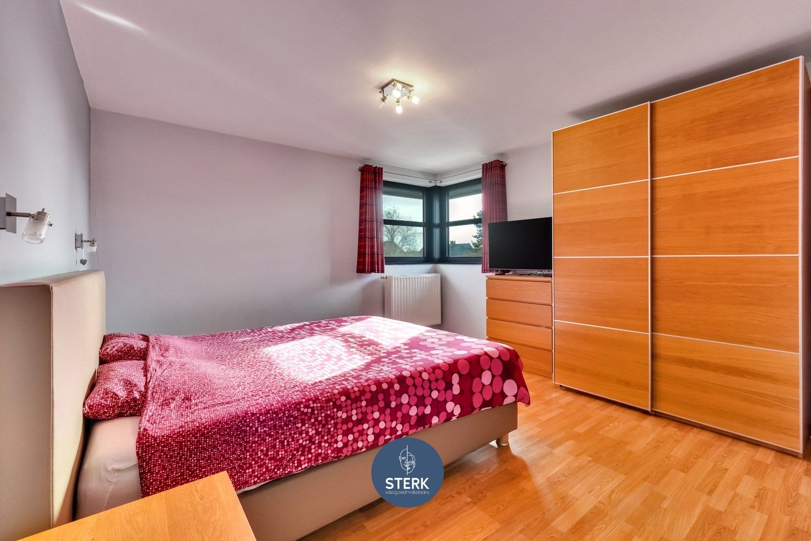 INSTAPKLARE GEZINSWONING MET EEN BEWOONBARE OPP. VAN 390 M² TE ZUSSEN !  foto 15