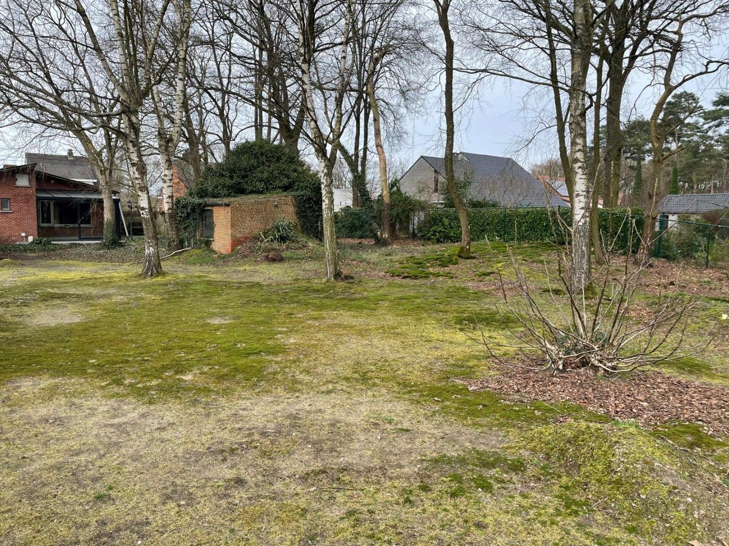 Gelijkvloerse woning in Mol met 1302m² tuin foto {{pictureIndex}}
