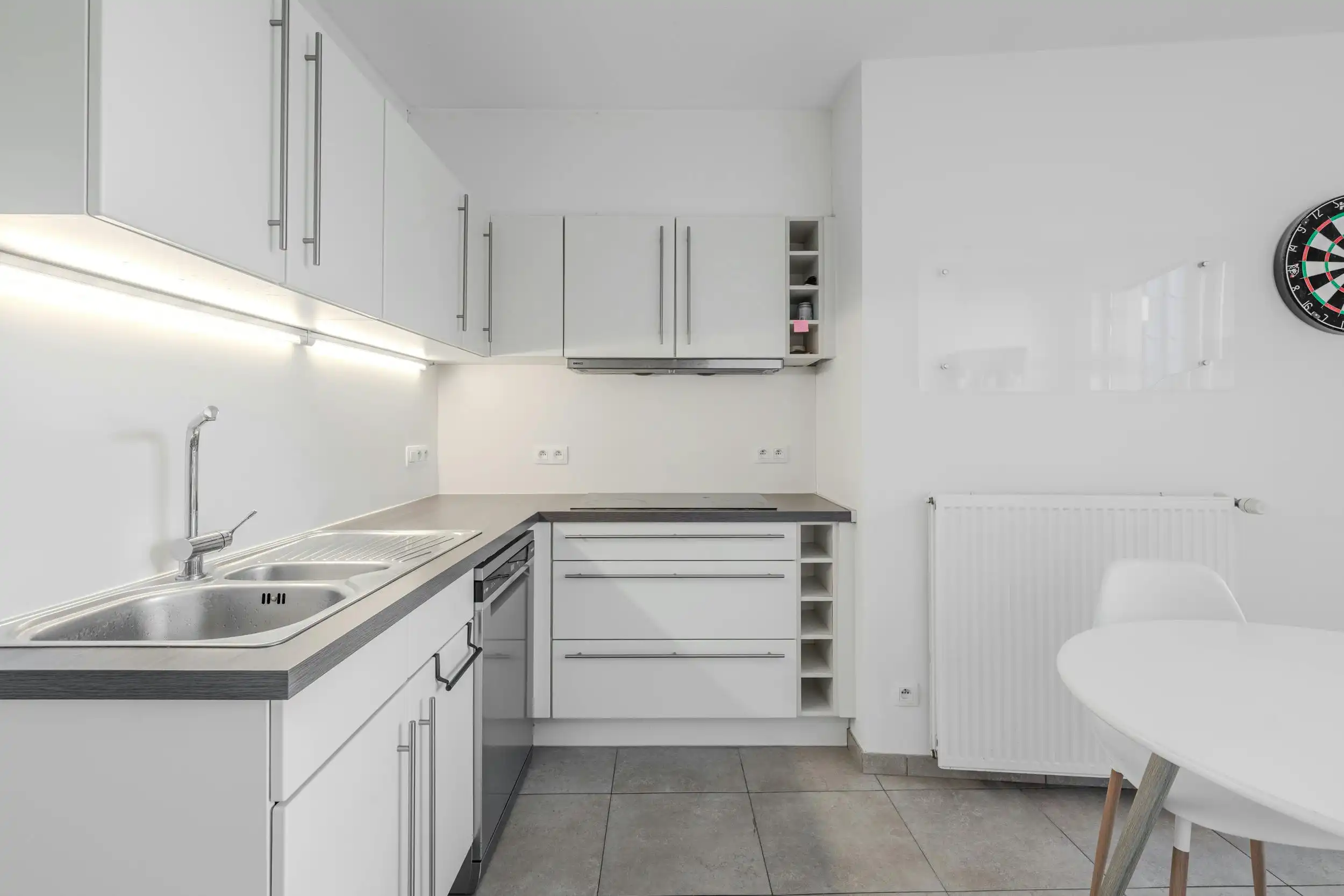 Duplex appartement met 2 slaapkamers met terras te Gistel foto 7