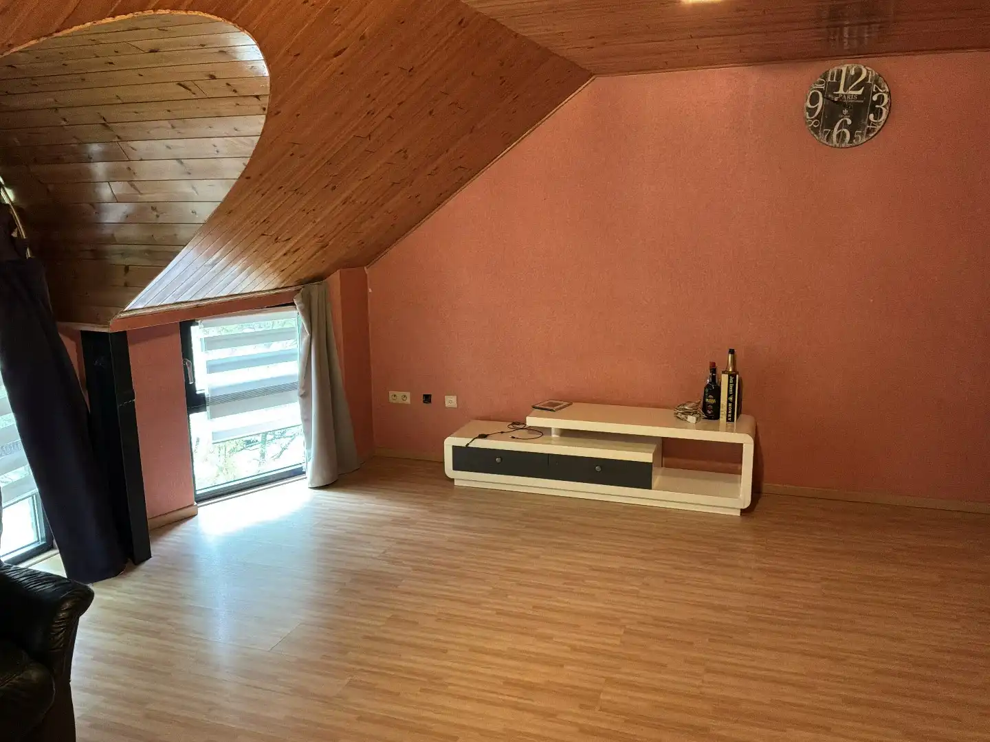 Instapklaar duplex appartement met terras en tuintje in het centrum – geen gemeenschappelijke kosten foto 11
