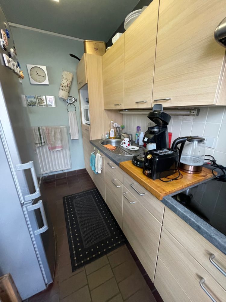 Ongemeubeld appartement met twee slaapkamers en ruime garagebox te Uitkerke. Het appartement ligt in een gebouw zonder lift. foto 6