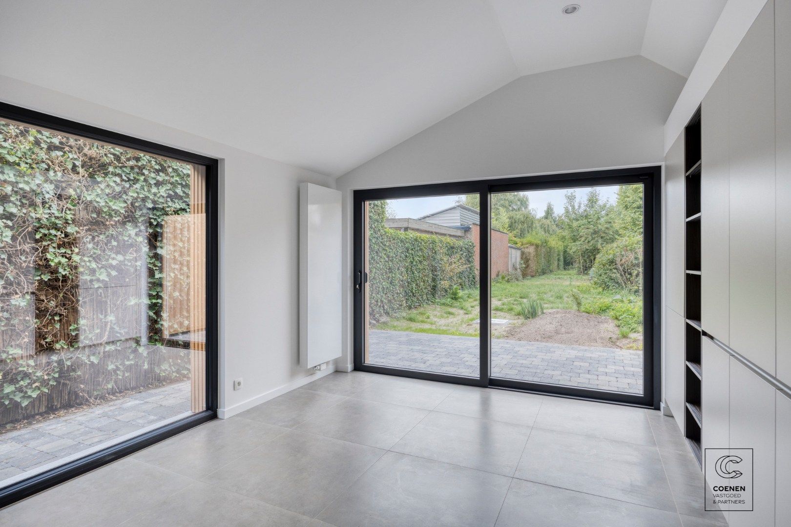 Prachtig, volledig gerenoveerde HOB met twee slaapkamers op een centrale ligging te Brasschaat!  foto 11