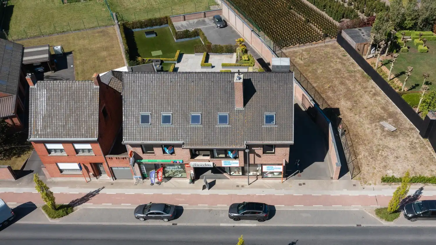 Instapklare handelswoning op topligging langs de N50 te koop in Wingene foto 39