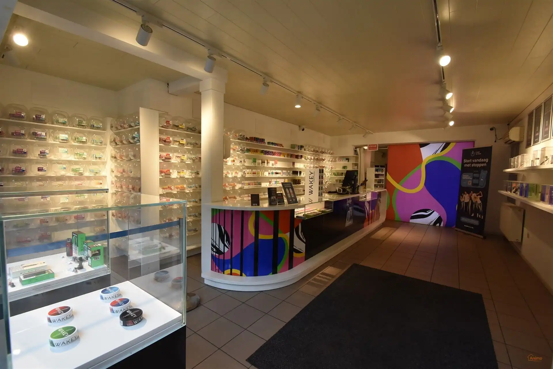 Winkelruimte foto {{pictureIndex}}