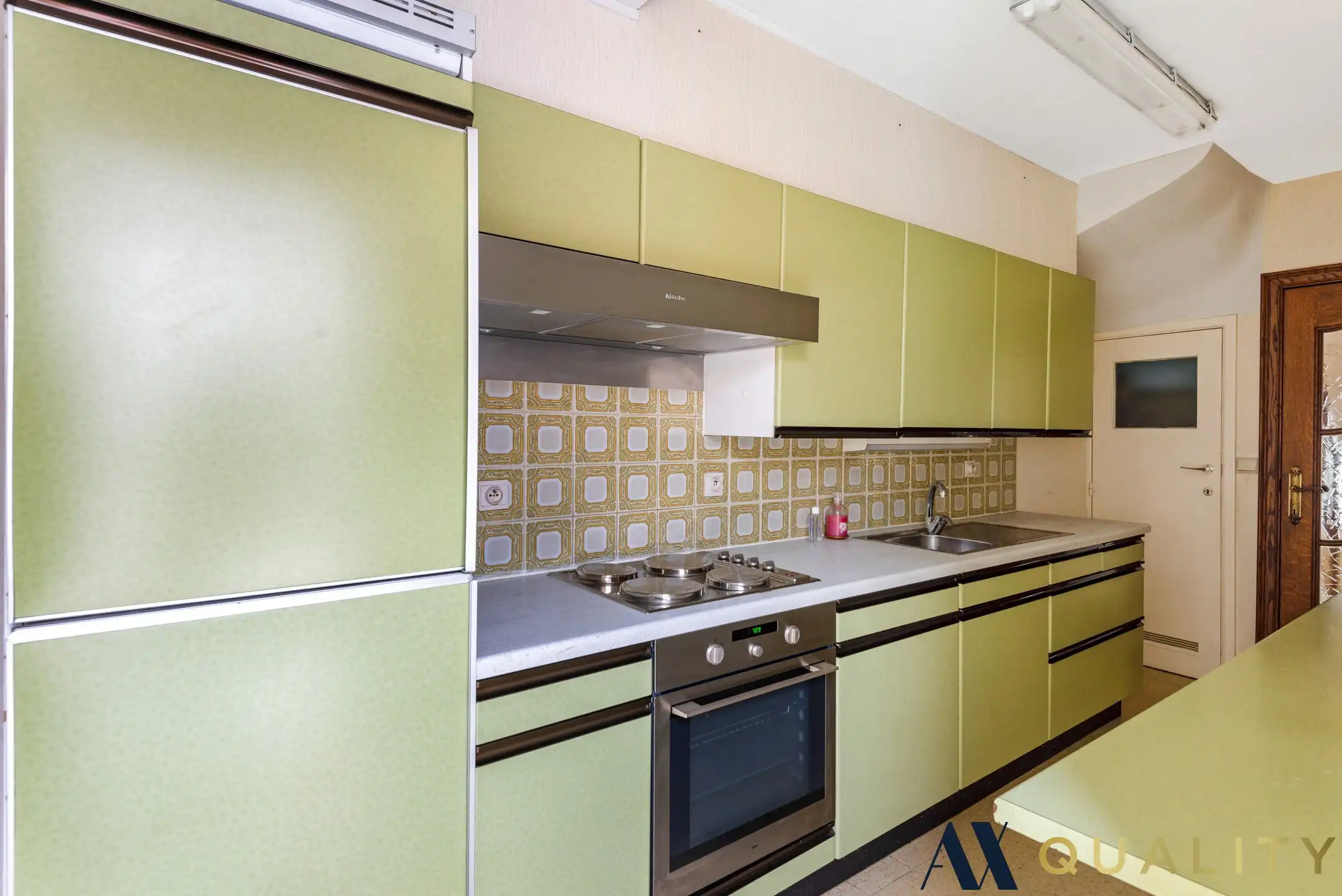 IN OPTIE!!!! Gesloten bebouwing met ruim terras foto 4