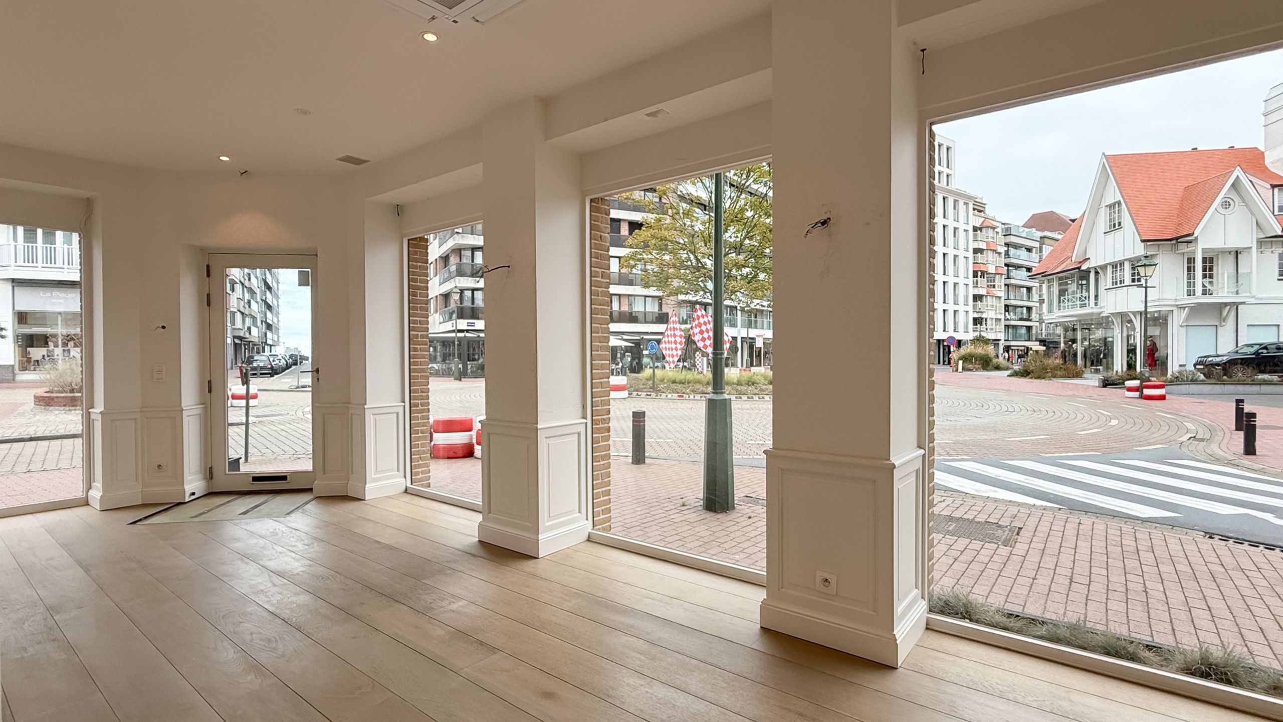 Uitzonderlijk handelspand op toplocatie – Driehoeksplein foto 13