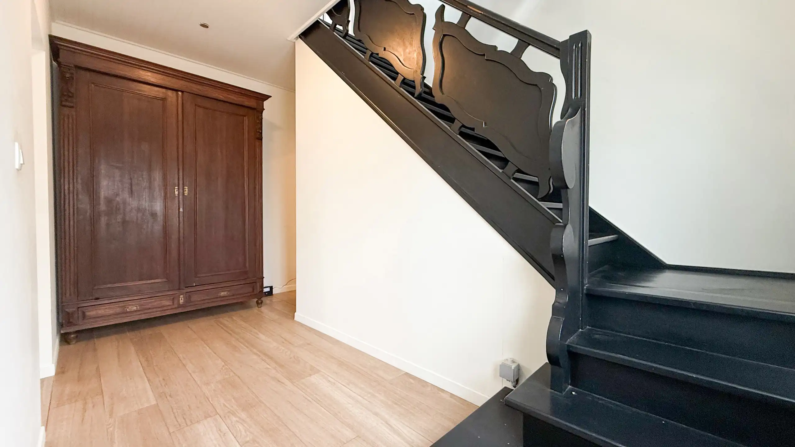 Instapklare open bebouwing met 4 slpk en 2 leefruimtes! foto 20