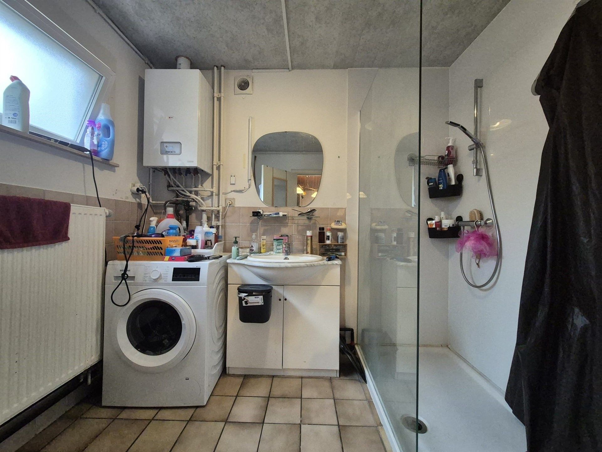 Centraal gelegen 2 slaapkamer woning met koer. foto 18