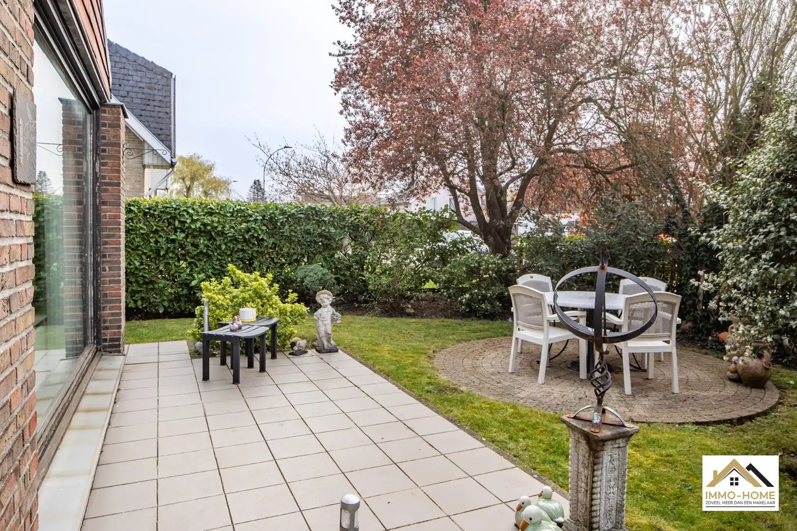 Charmante bungalow op topligging in woonwijk  foto 5