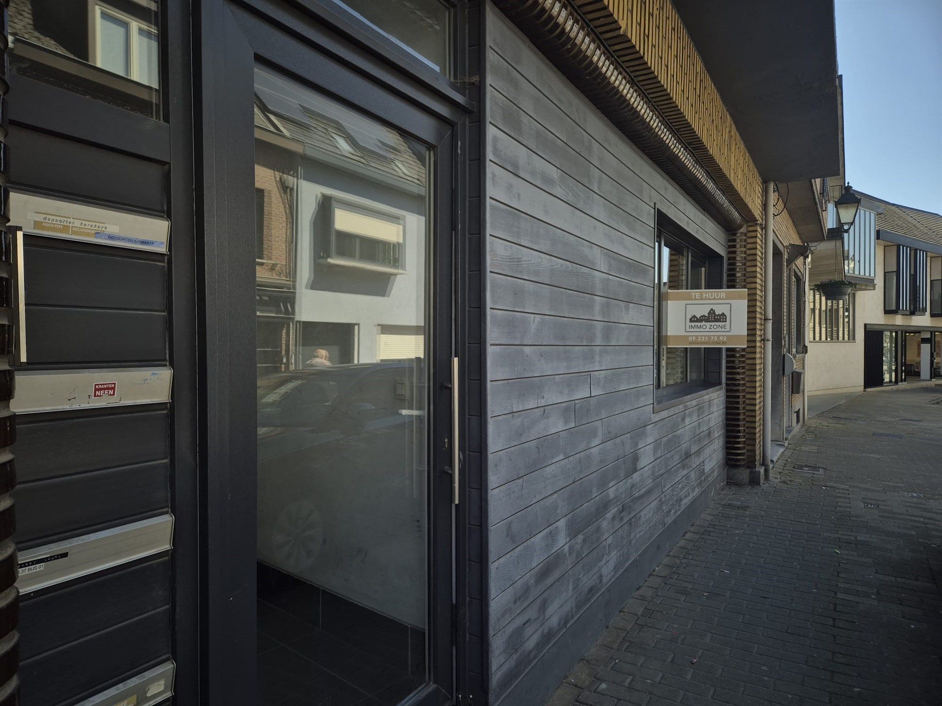Centraal gelegen instapklaar 2 slaapkamer appartement foto 26