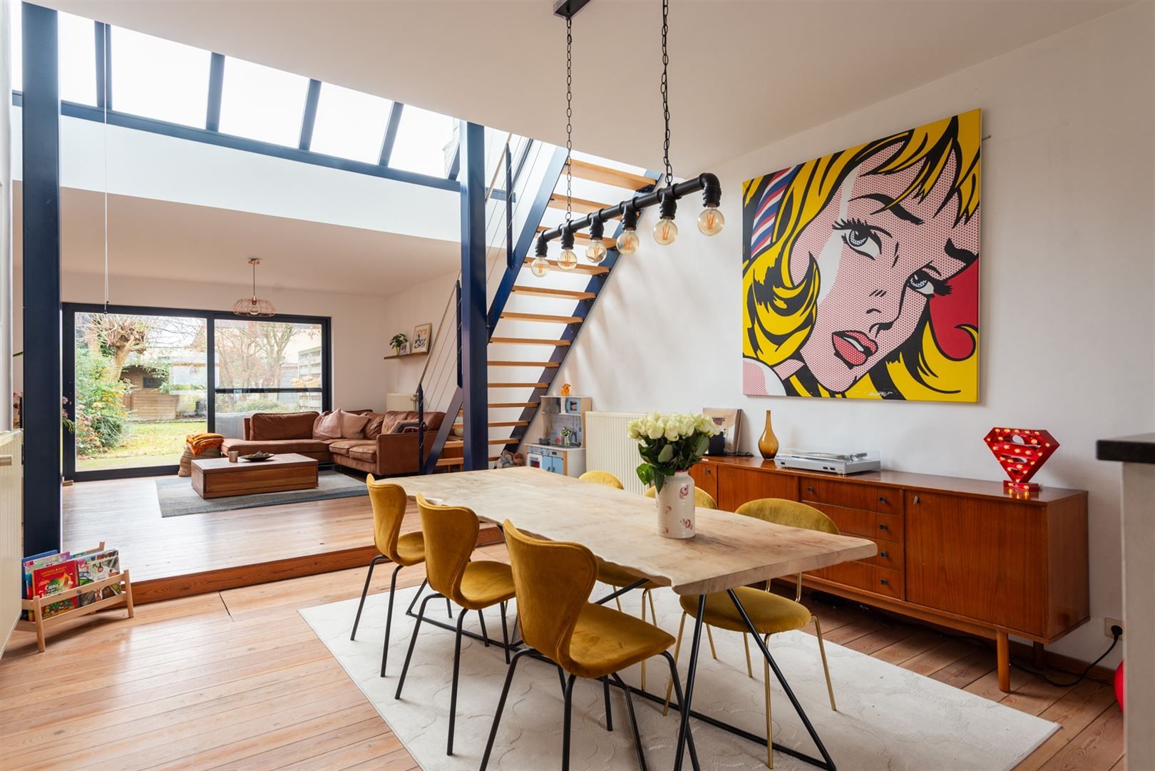 Charmante woning met zonnige tuin in hartje Kontich foto 2