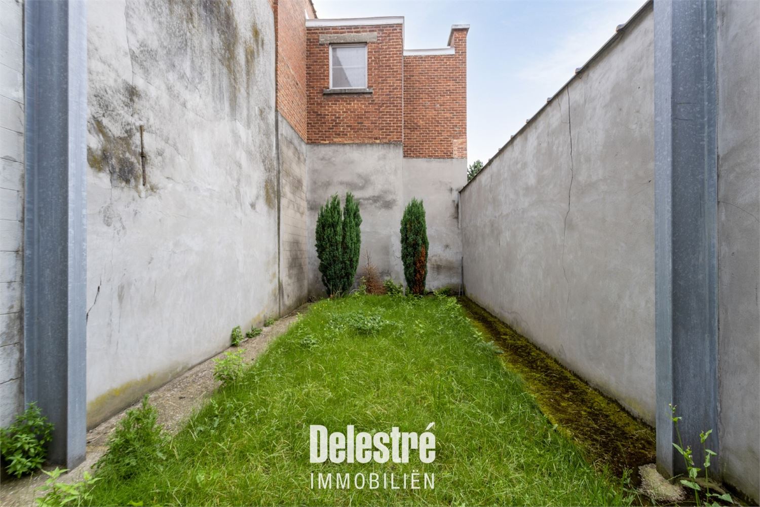 MODERN INSTAPKLAAR COMMERCIEEL GELIJKVLOERS BEVERSTRAAT foto 15