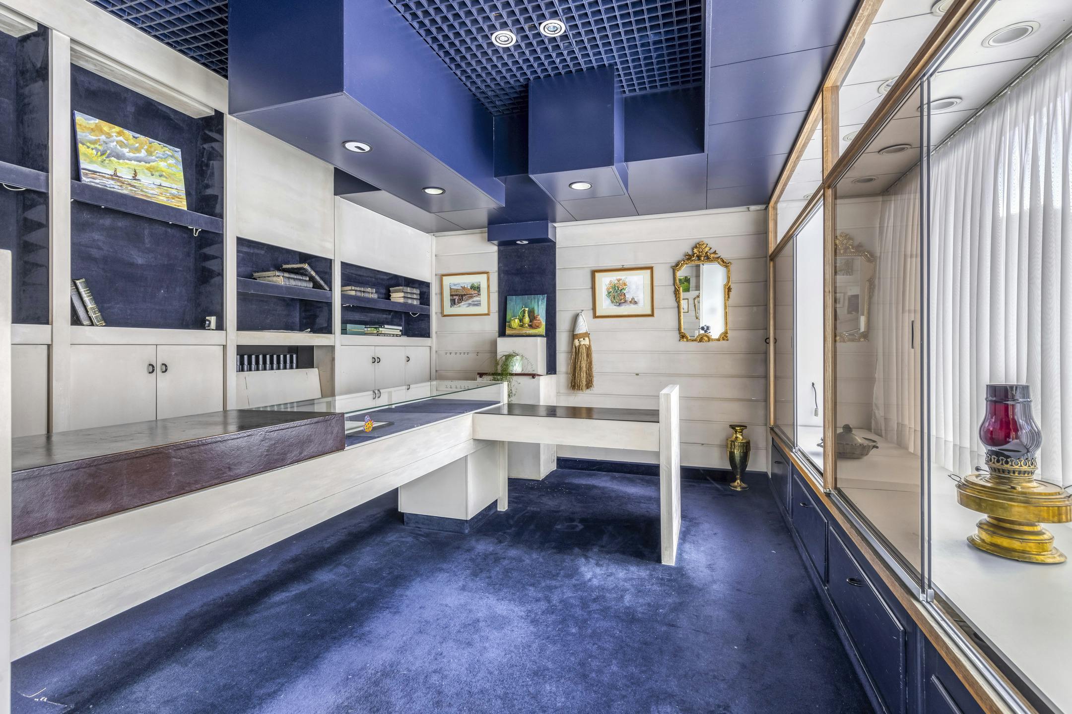 Handelshuis te koop in Gullegem foto 4