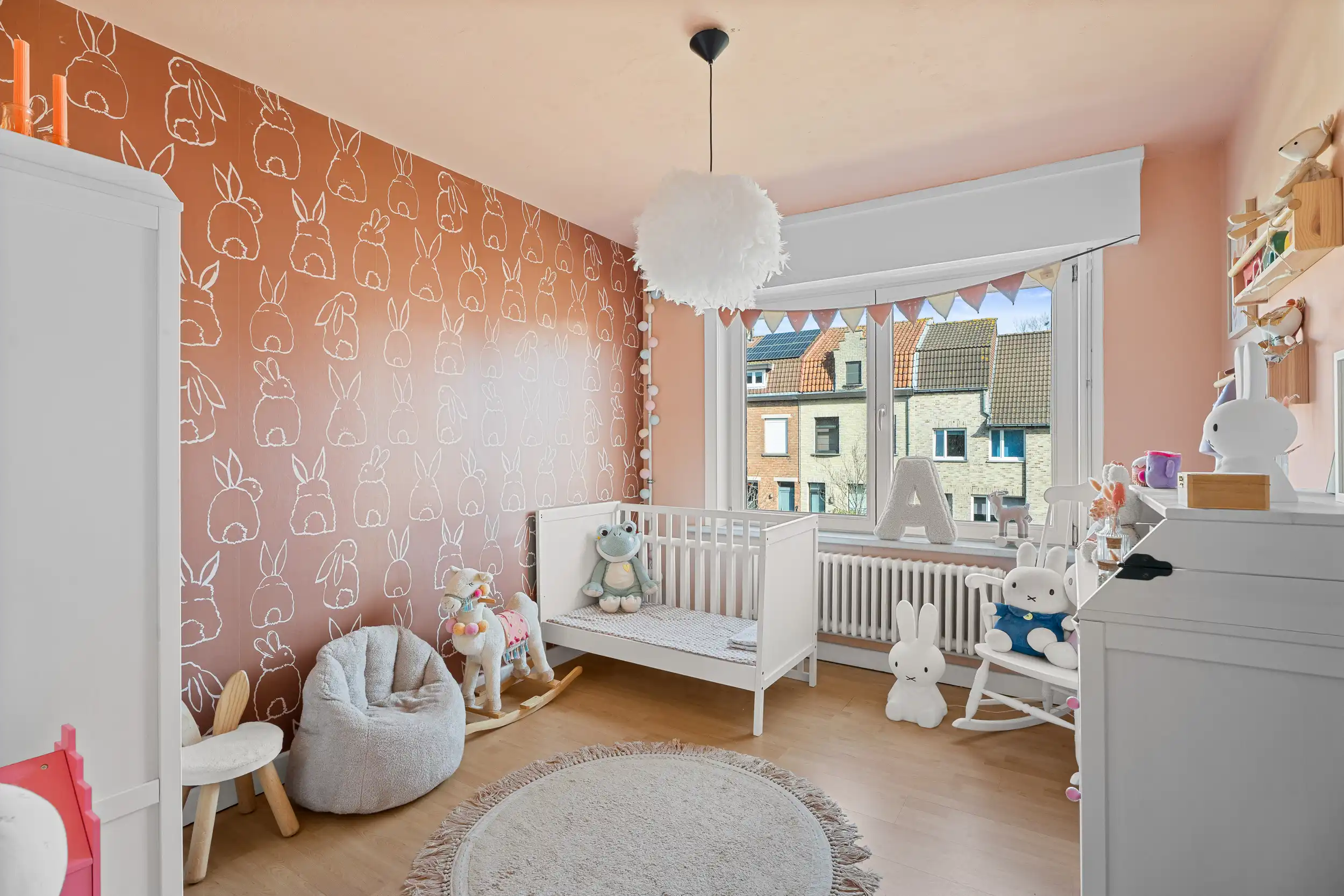 Ruime gezinswoning met 5 kamers op topligging foto 10