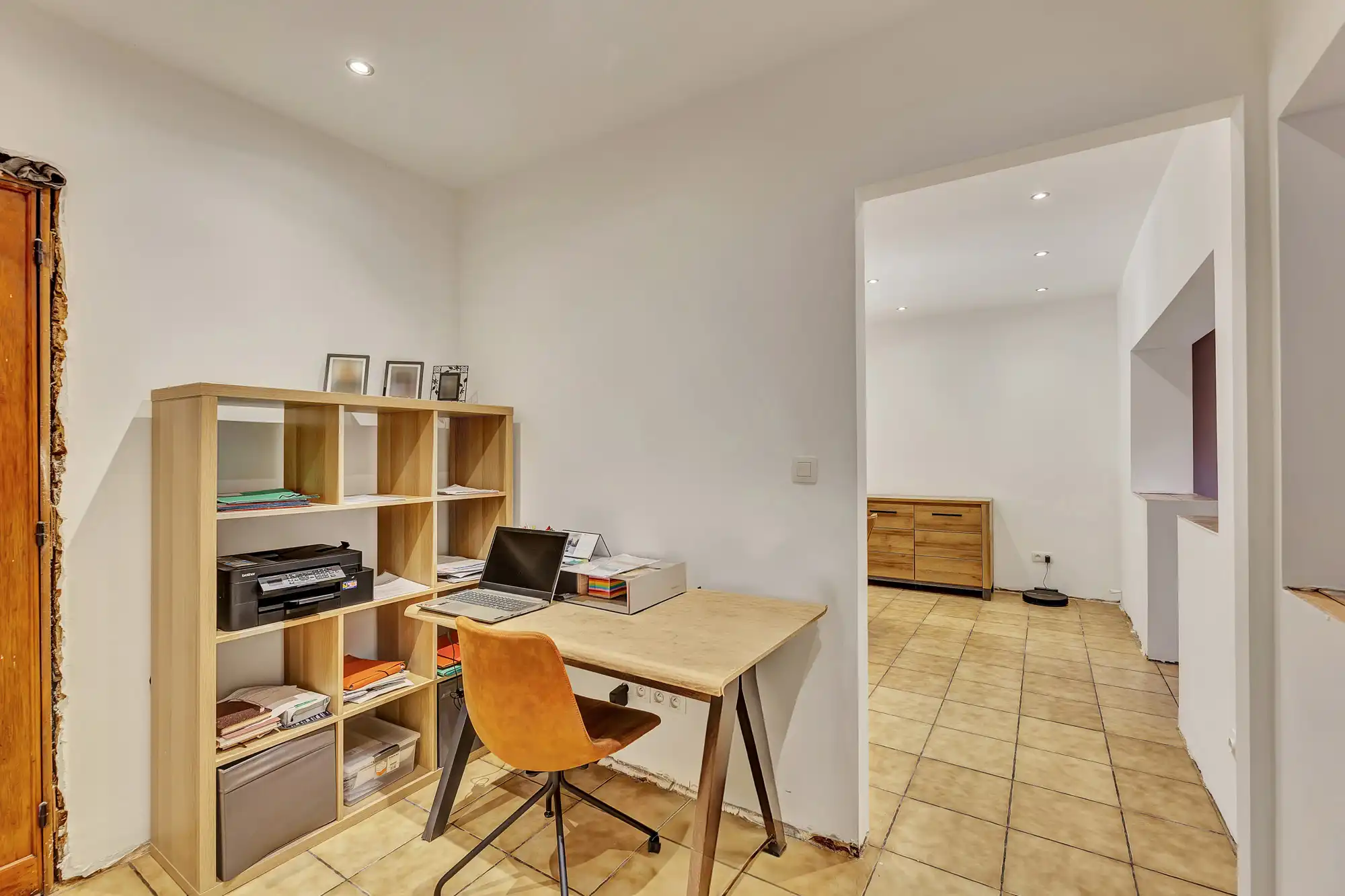 Goed onderhouden woning met garage foto 13