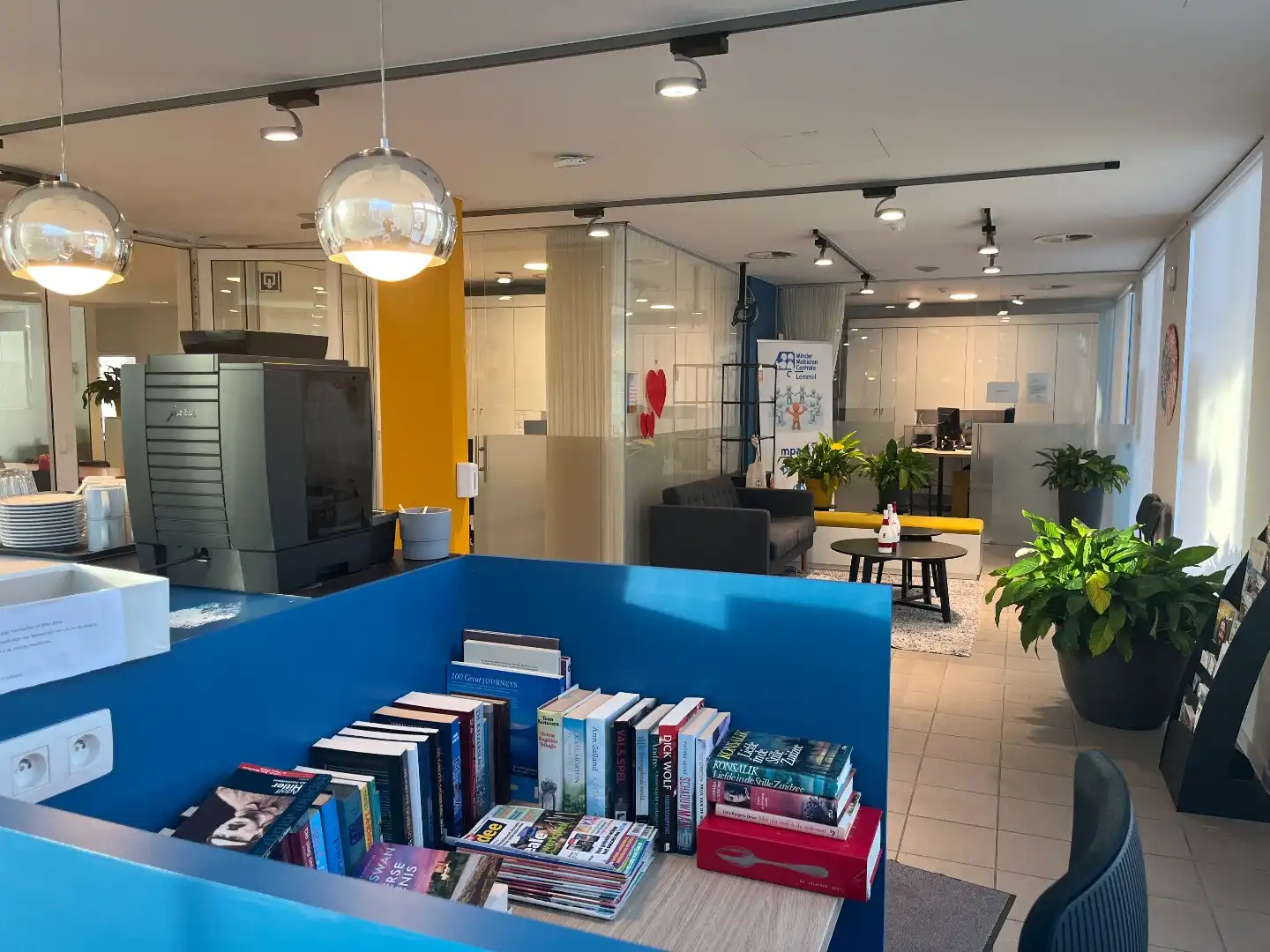 Ruim goed gelegen handelspand centrum Lommel foto 15