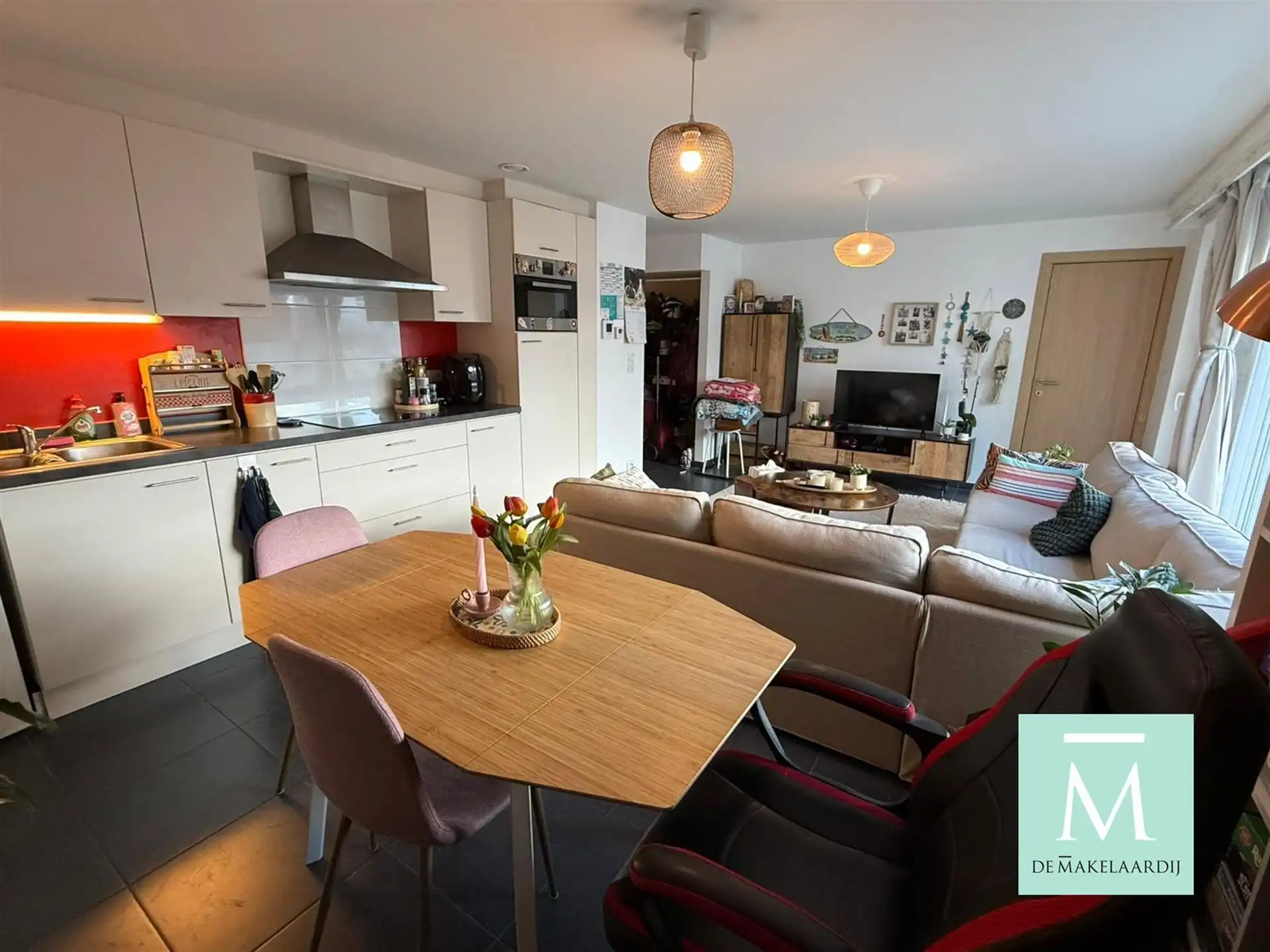 Centraal gelegen appartement met 1 slaapkamer en terras foto 3