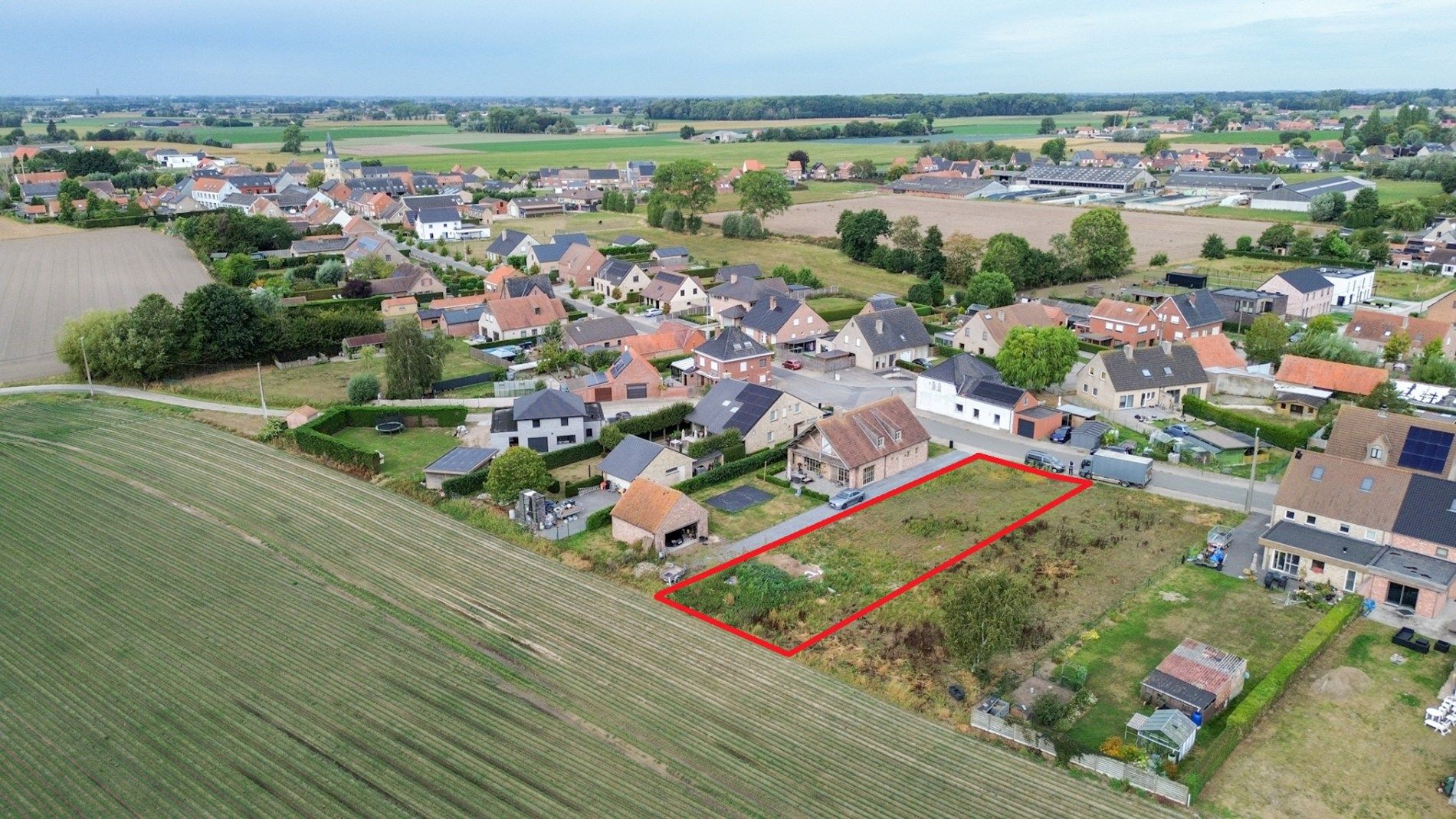 Mooi gelegen perceel bouwgrond voor open bebouwing, 804 m², Bovekerke.  foto 7