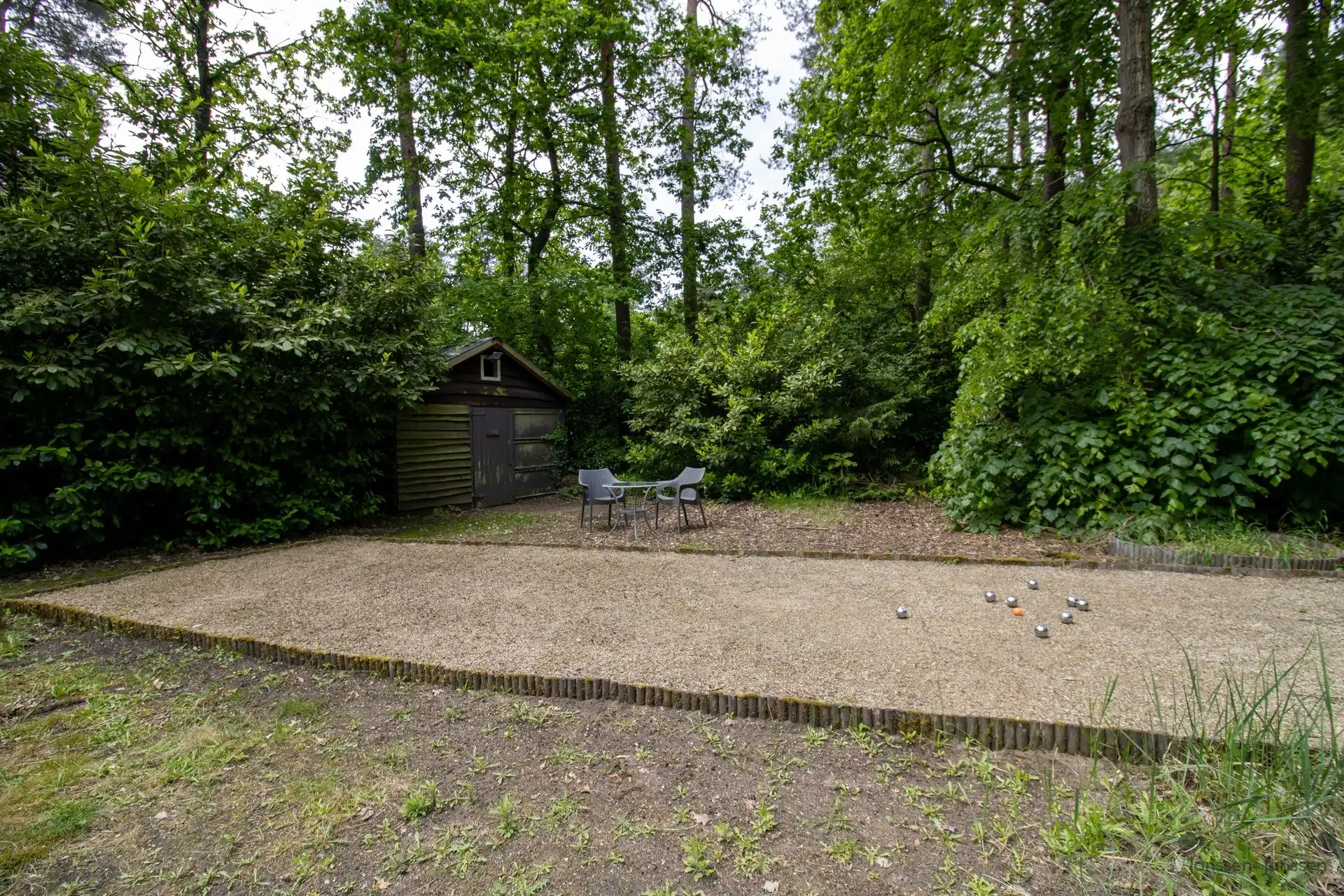 Chalet met bew. opp. van 100 m² met 3 slaapkamers op 3.759 m² in gebied voor verblijfsrecreatie foto 12