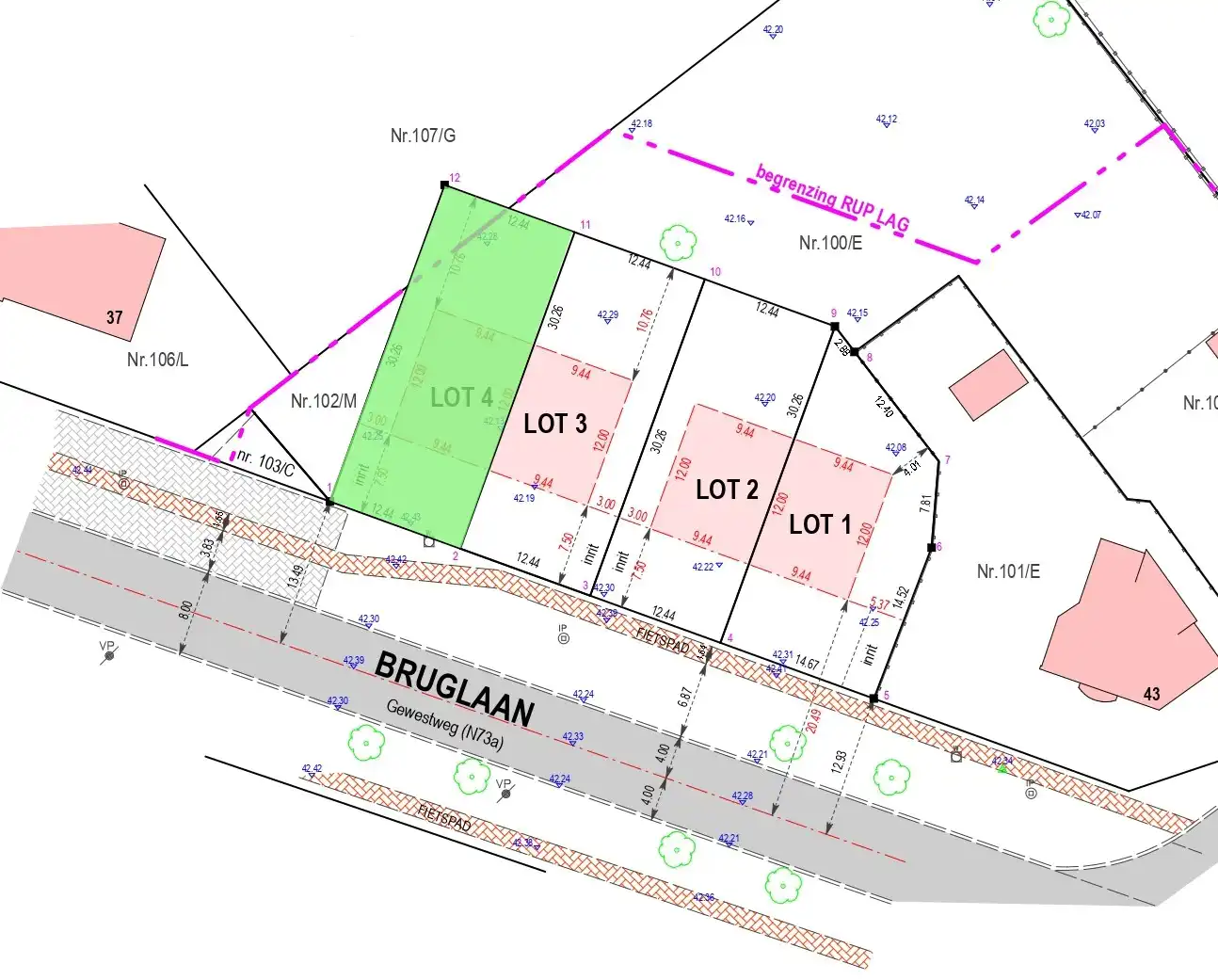 Perceel bouwgrond voor halfopen bebouwing van 03a 76ca foto {{pictureIndex}}