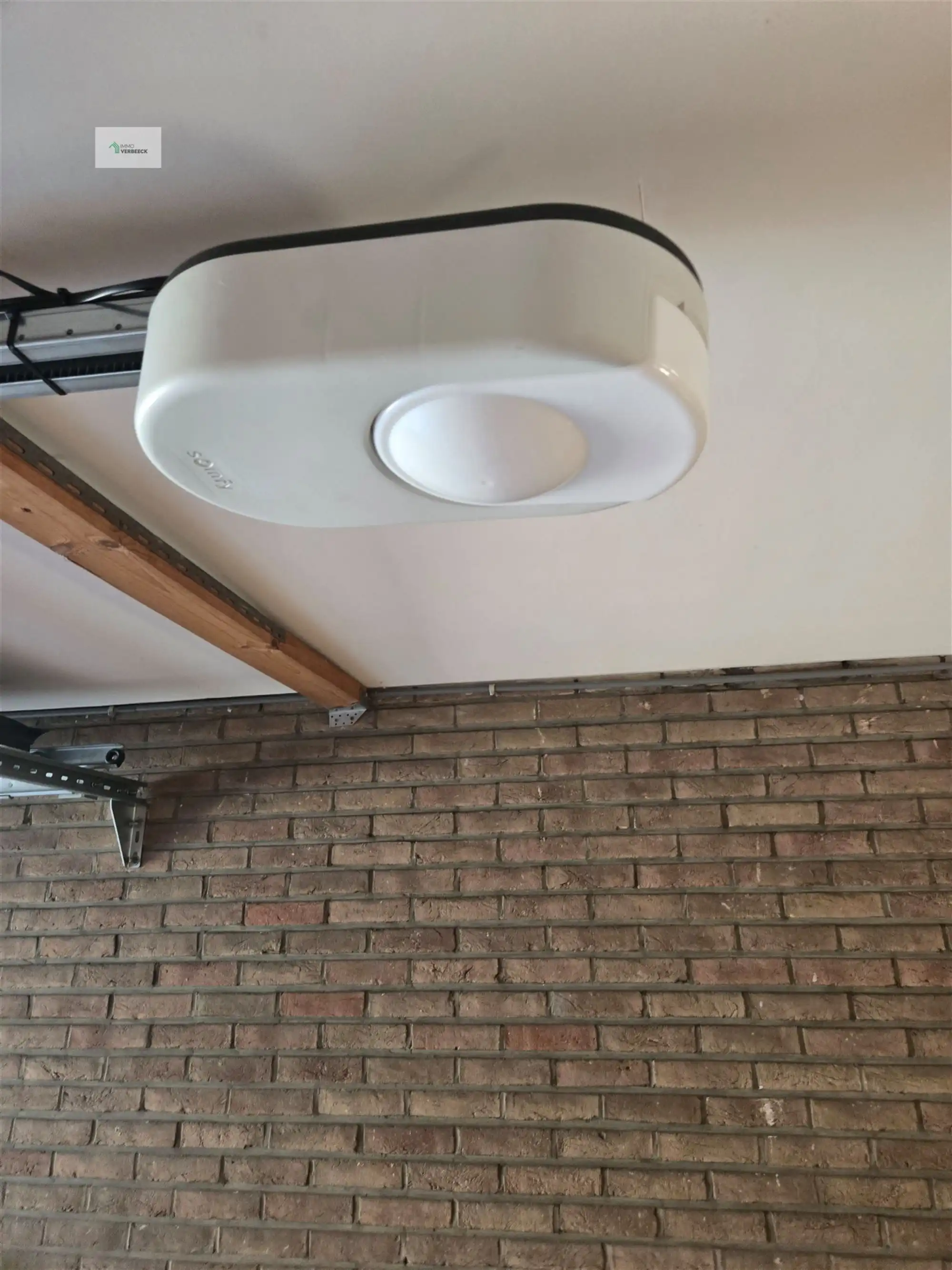 Ruime woning met 4 slaapkamers op 914 m² te Bale foto 9
