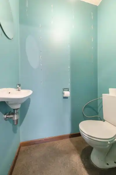 Commerciële ruimte / kantoorruimte in het centrum van Sint-Eloois-Vijve! foto 10