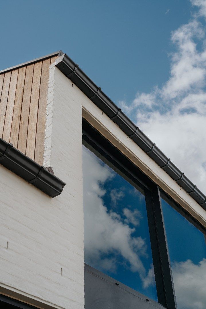 Hoogwaardig, volledig afgewerkte nieuwbouwwoning in authentieke hoeve op een perceel van 12a27ca!  foto 5