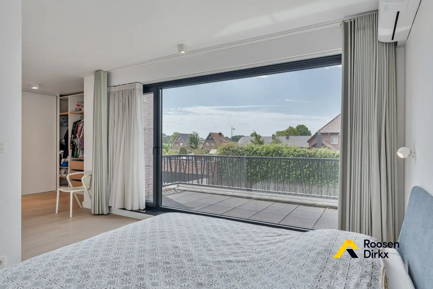 Luxueuze gezinswoning met 3 slaapkamers en 2 badkamers op toplocatie foto 17