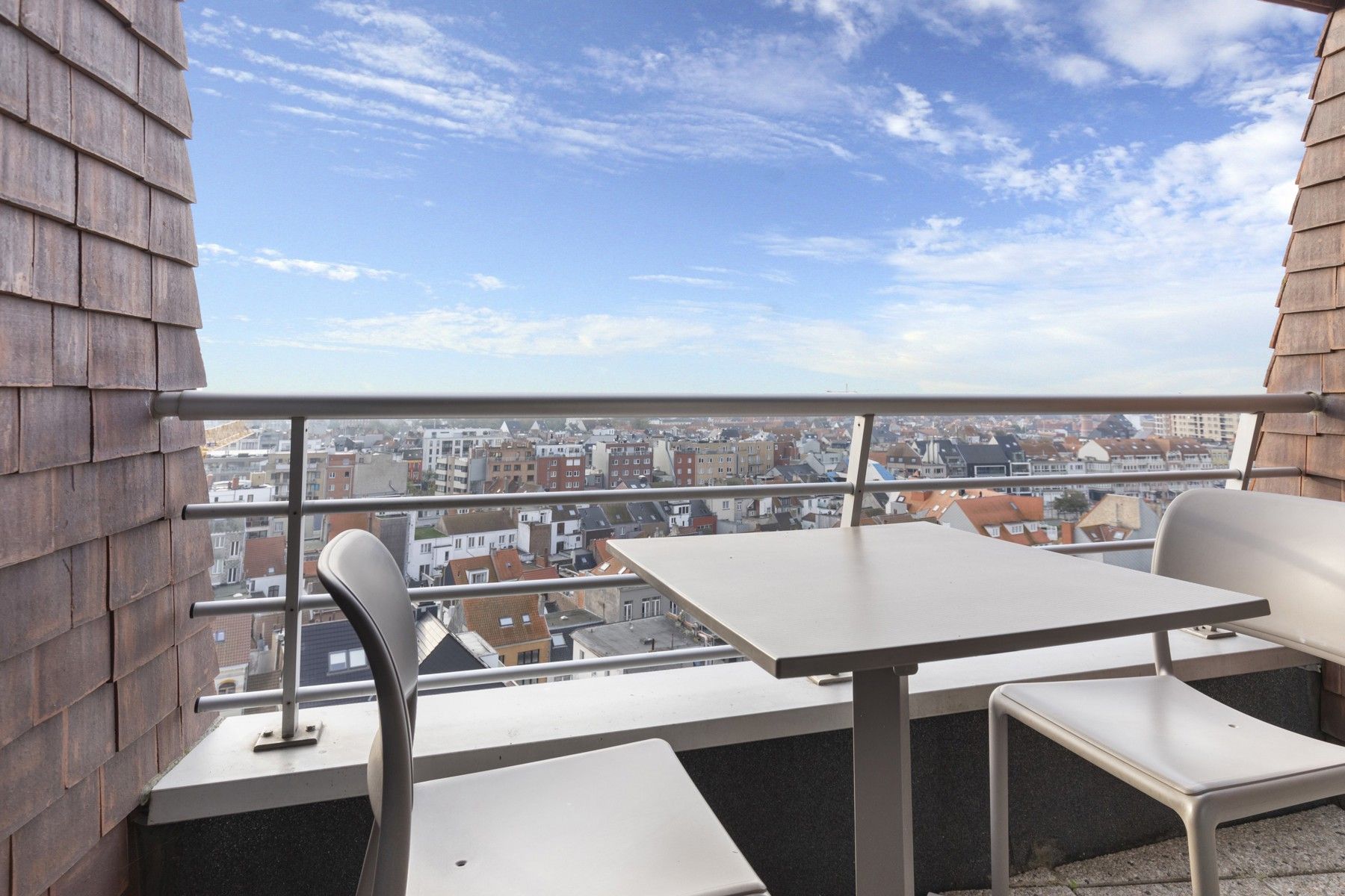 Instapklare studio met zeezicht op toplocatie! foto 2