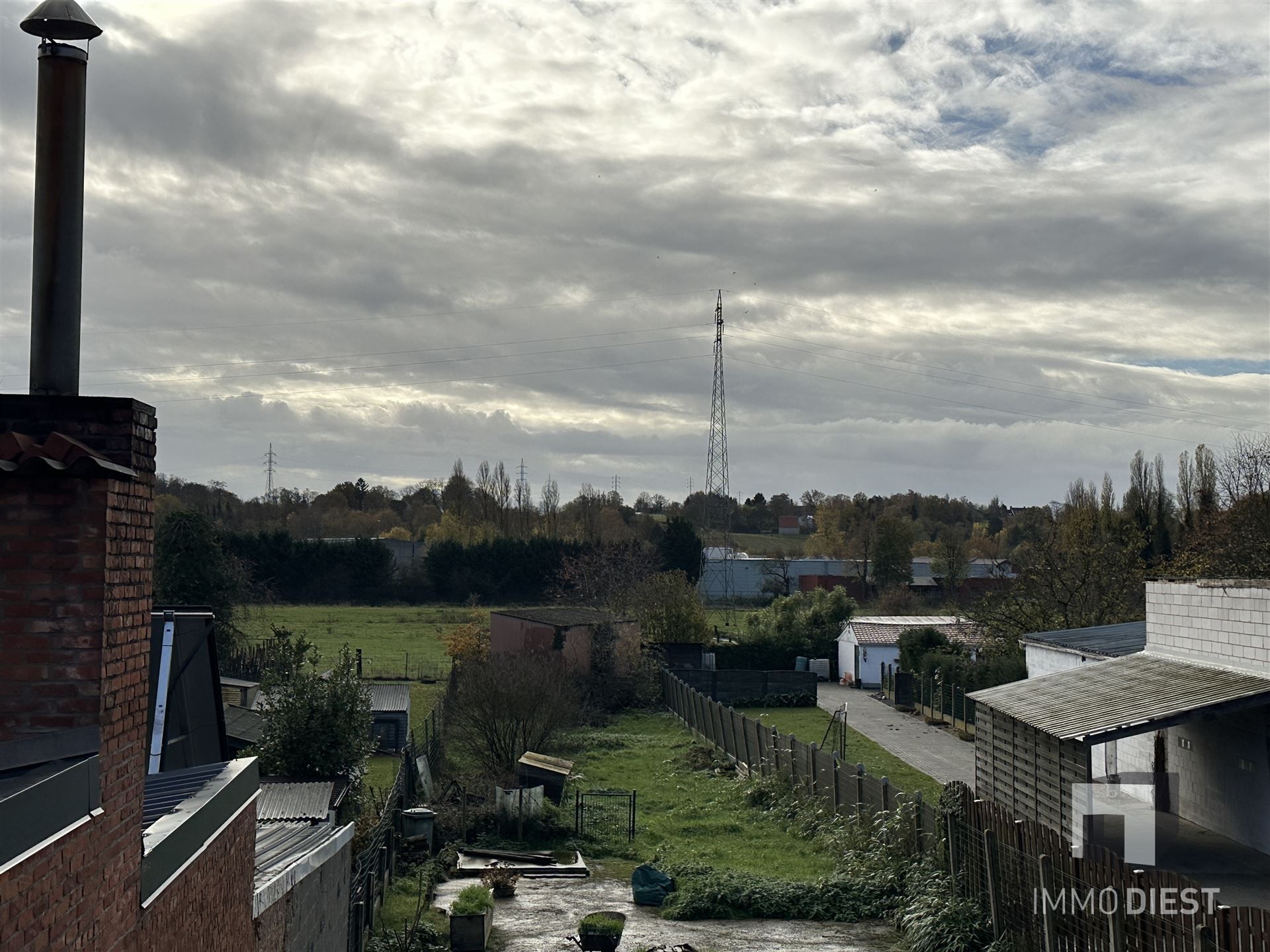 Woning met 3 slpks, garage en grote tuin. Vlakbij station Diest gelegen. foto 26