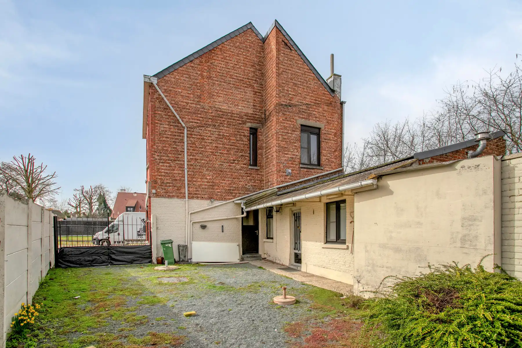 Handelspand / woning in het centrum van Schellebelle foto 15