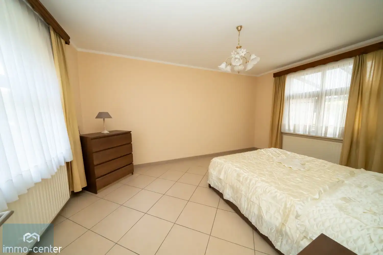 🏡 Gezinswoning met karakter in het hart van Waterschei – 3 slaapkamers, 2 garages & een royale tuin! foto 11