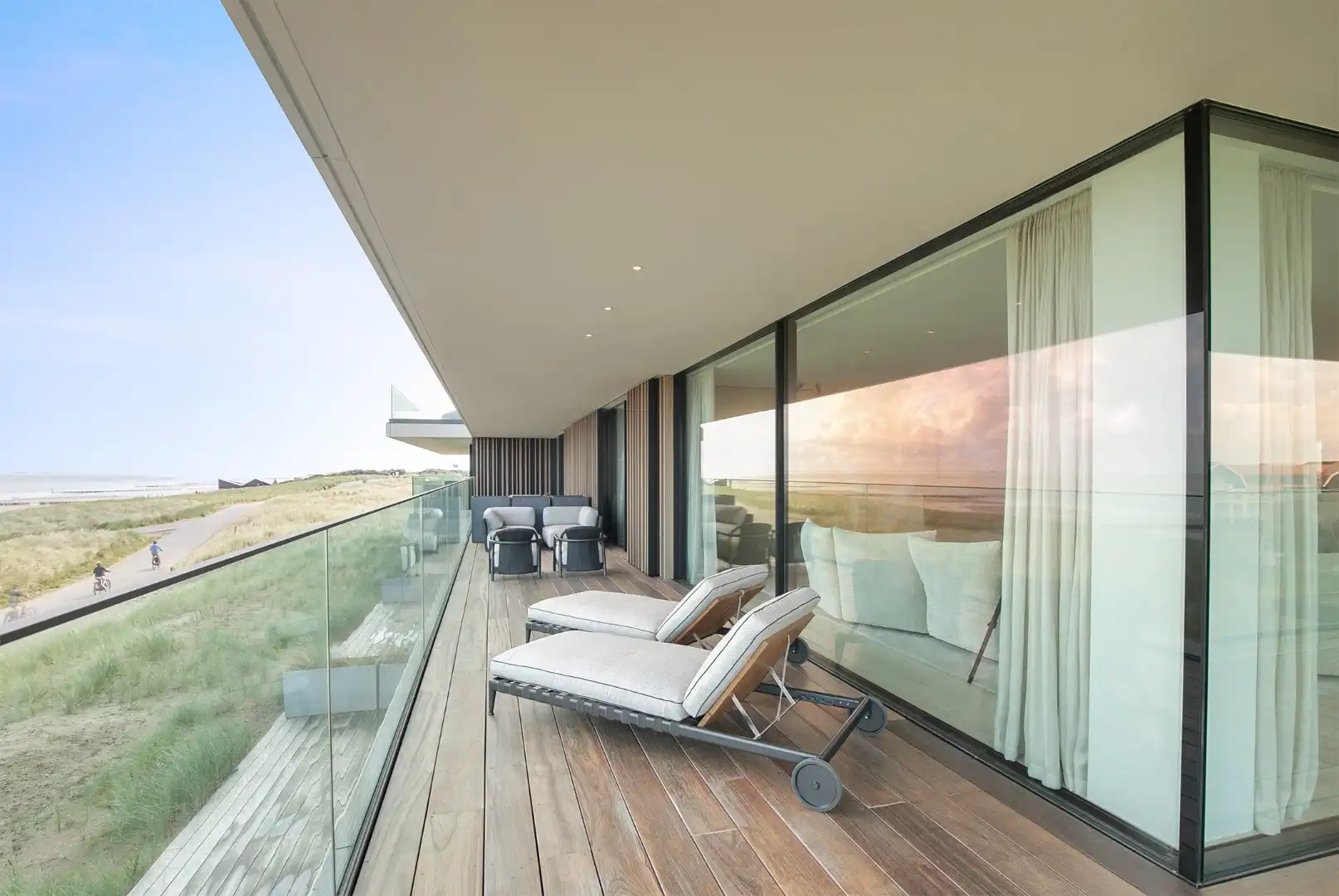 Uiterst smaakvol en top-notch afgewerkt appartement met panoramische zeezichten te Cadzand foto 8