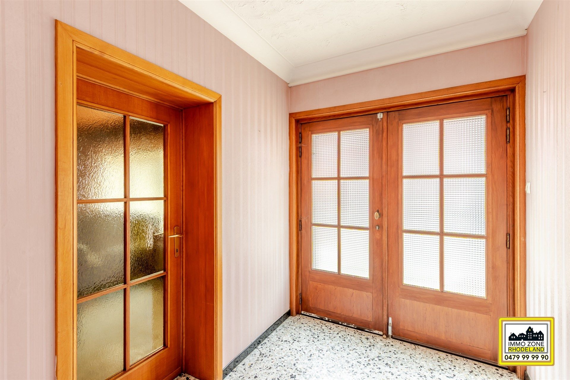 Charmante halfopen woning met ruime tuin foto 3