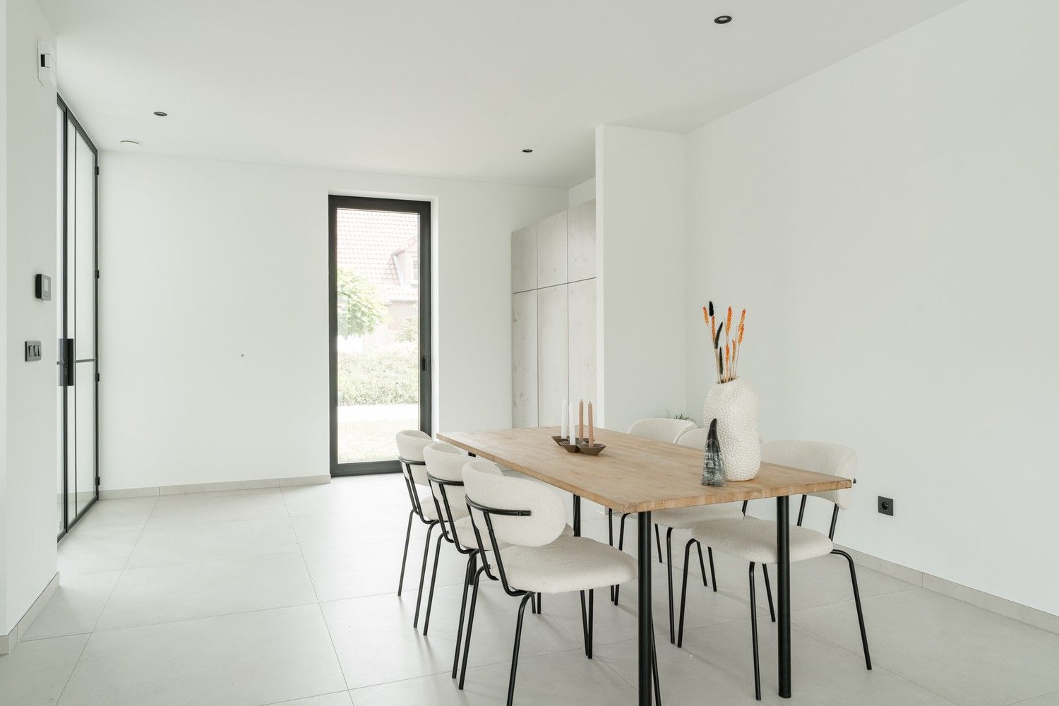 Prachtige luxueuze villa met enorme raampartijen foto 9