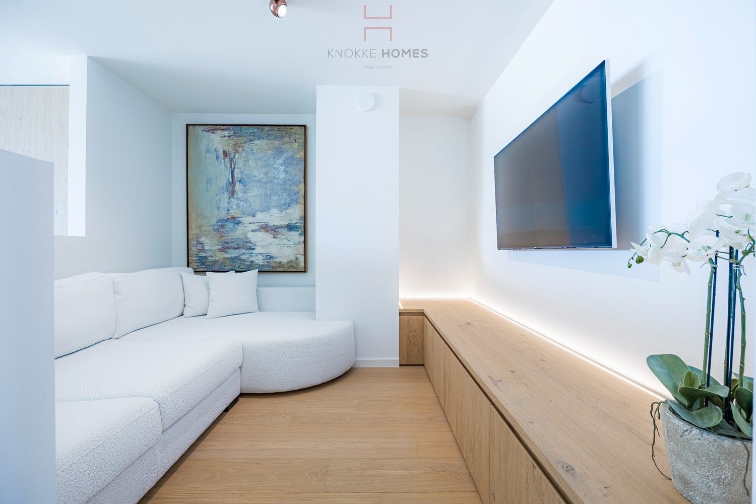 Luxueus gerenoveerd vakantie-appartement op de zeedijk aan het Albertstrand foto 9