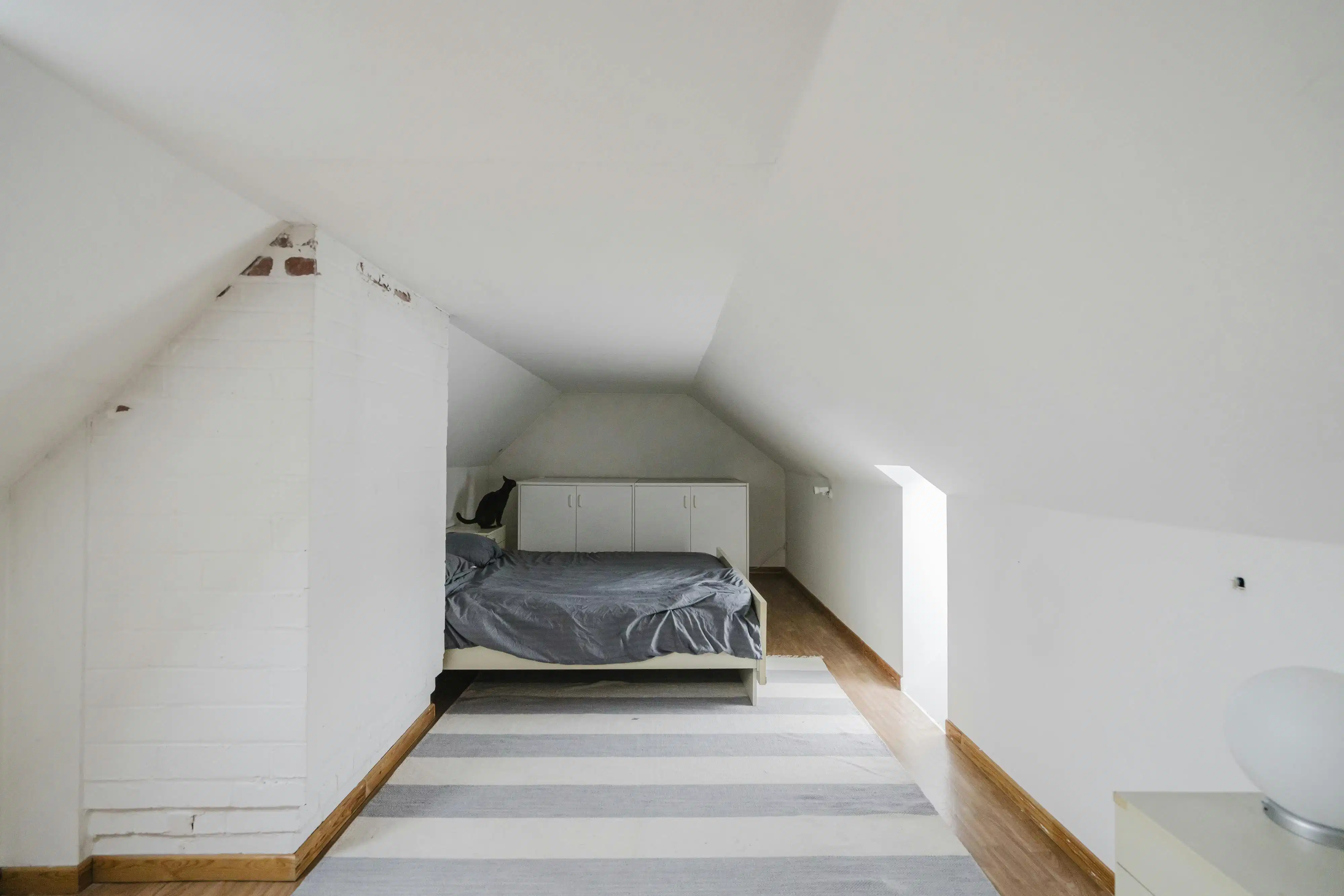 Karaktervolle burgerwoning te koop op Sint-Elisabeth te Kortrijk! foto 11