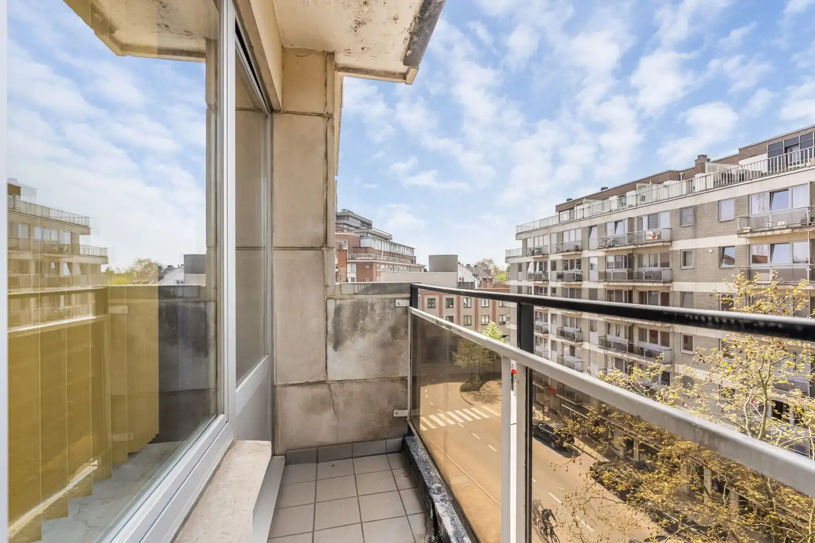 Instapklare studio in hartje Leuven met balkon! foto 15