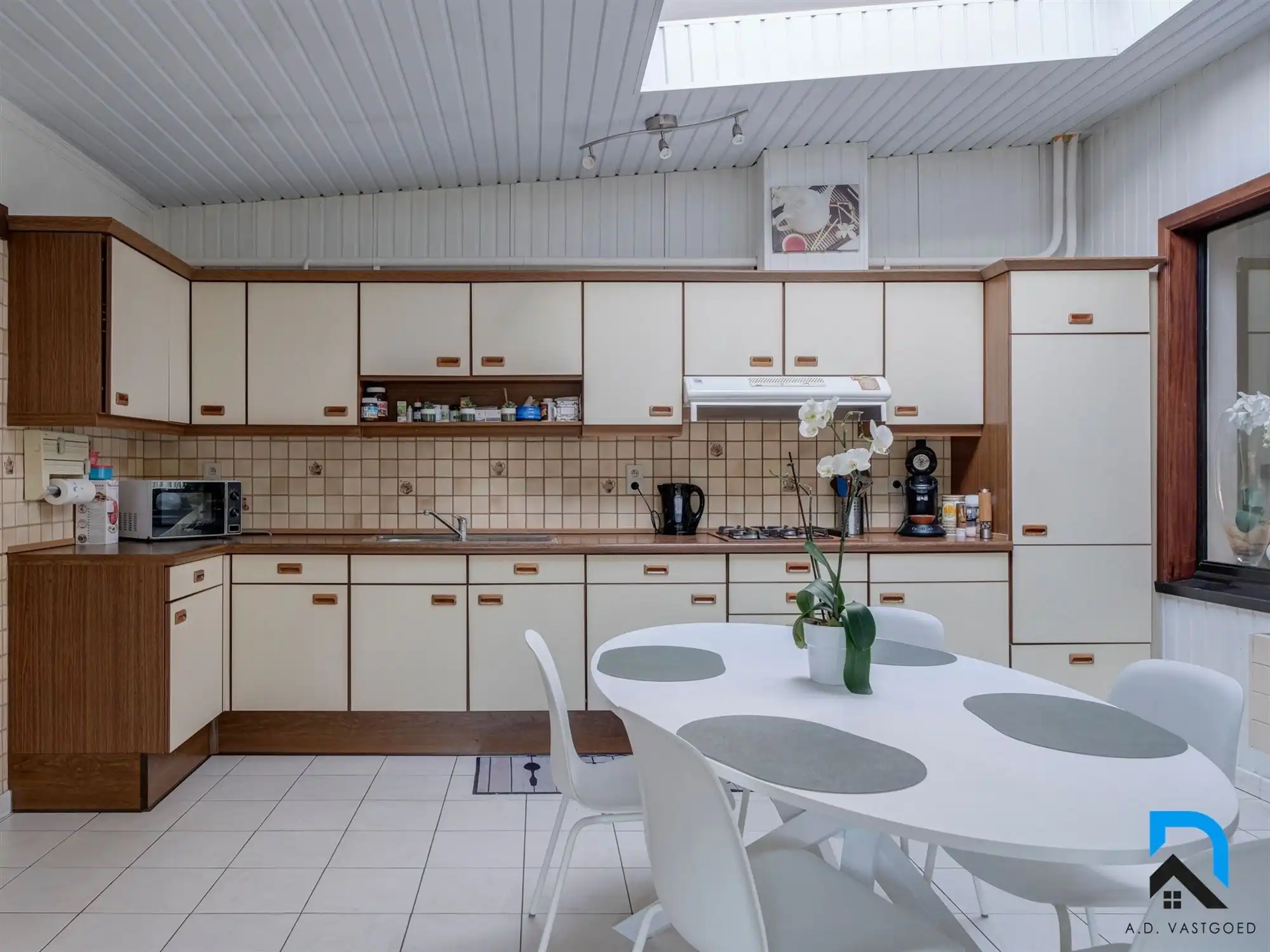 Halfopen bebouwing in Diepenbeek op ruim perceel foto 9