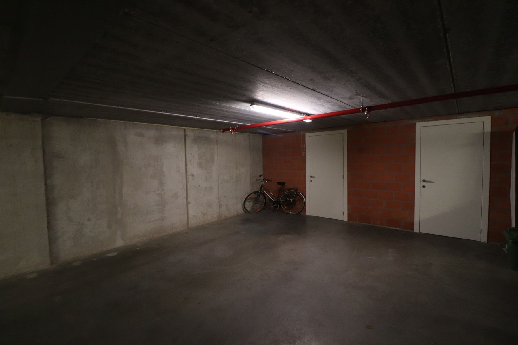 Een ruim 2-slaapkamerappartement met 2 terrassen, autostaanplaats met kelderberging. foto 22