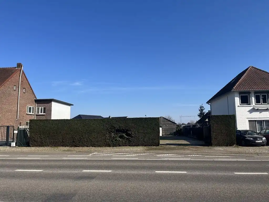 Perceel bouwgrond voor open bebouwing foto {{pictureIndex}}