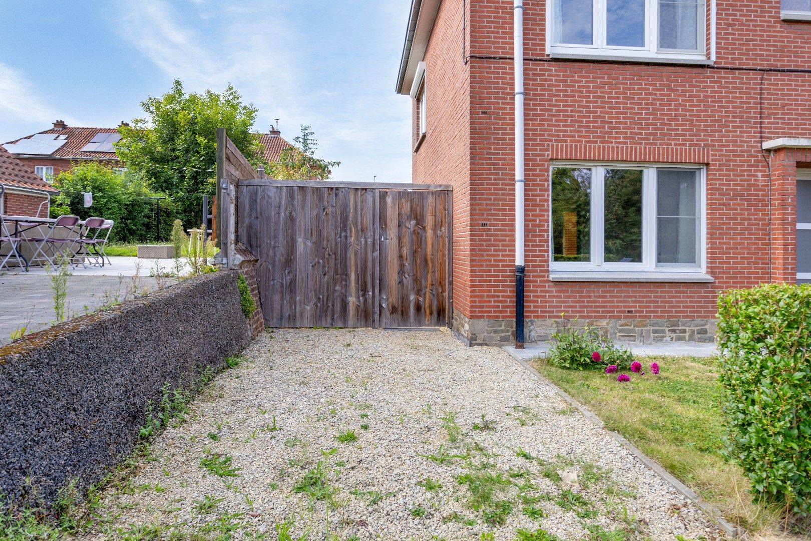 Te huur LEMBEEK: Gerenoveerde woning 2 slpk, bureau en tuin foto 4