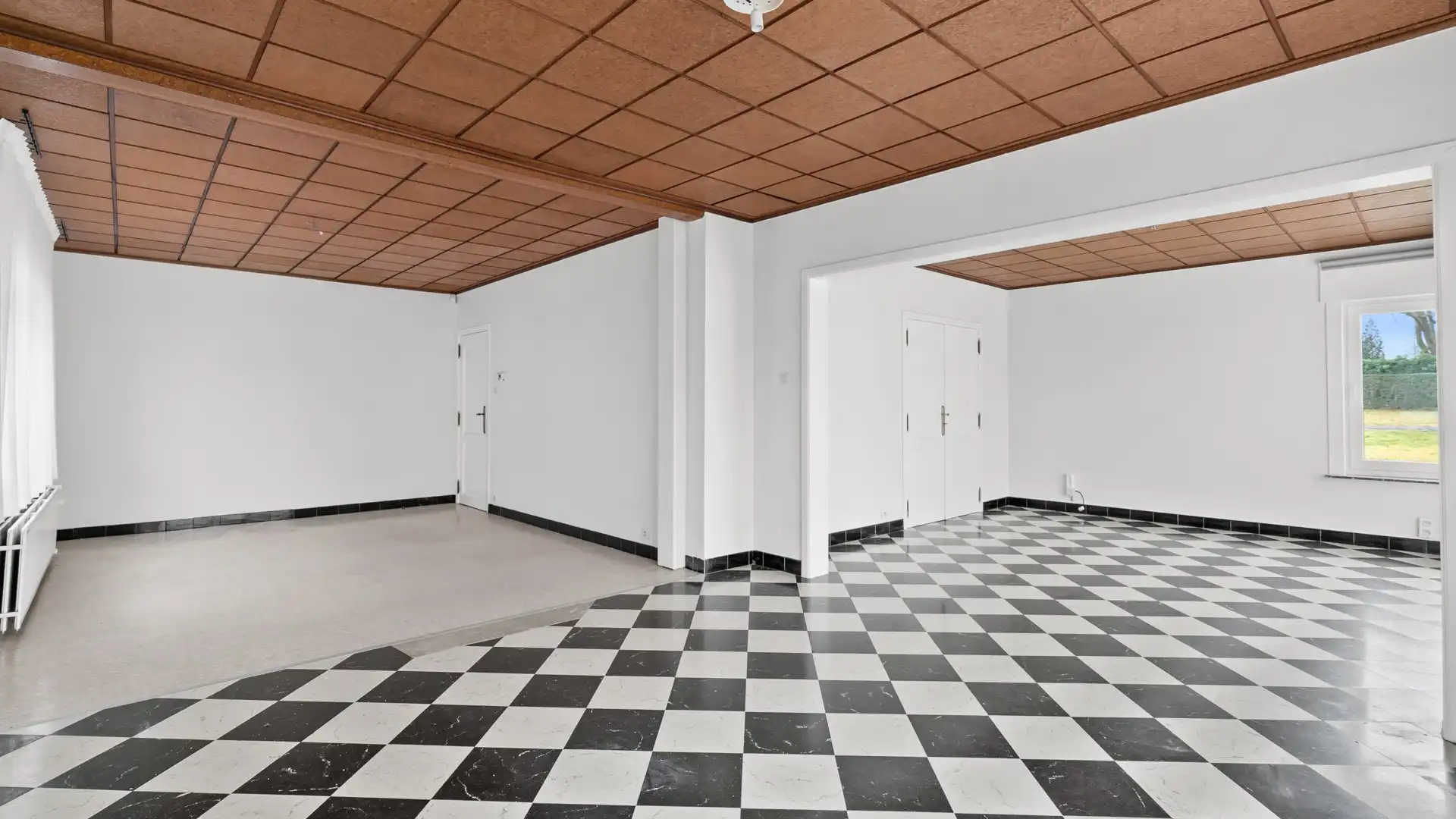 Vrijstaande woning op een perceel van 16a 25ca foto 8