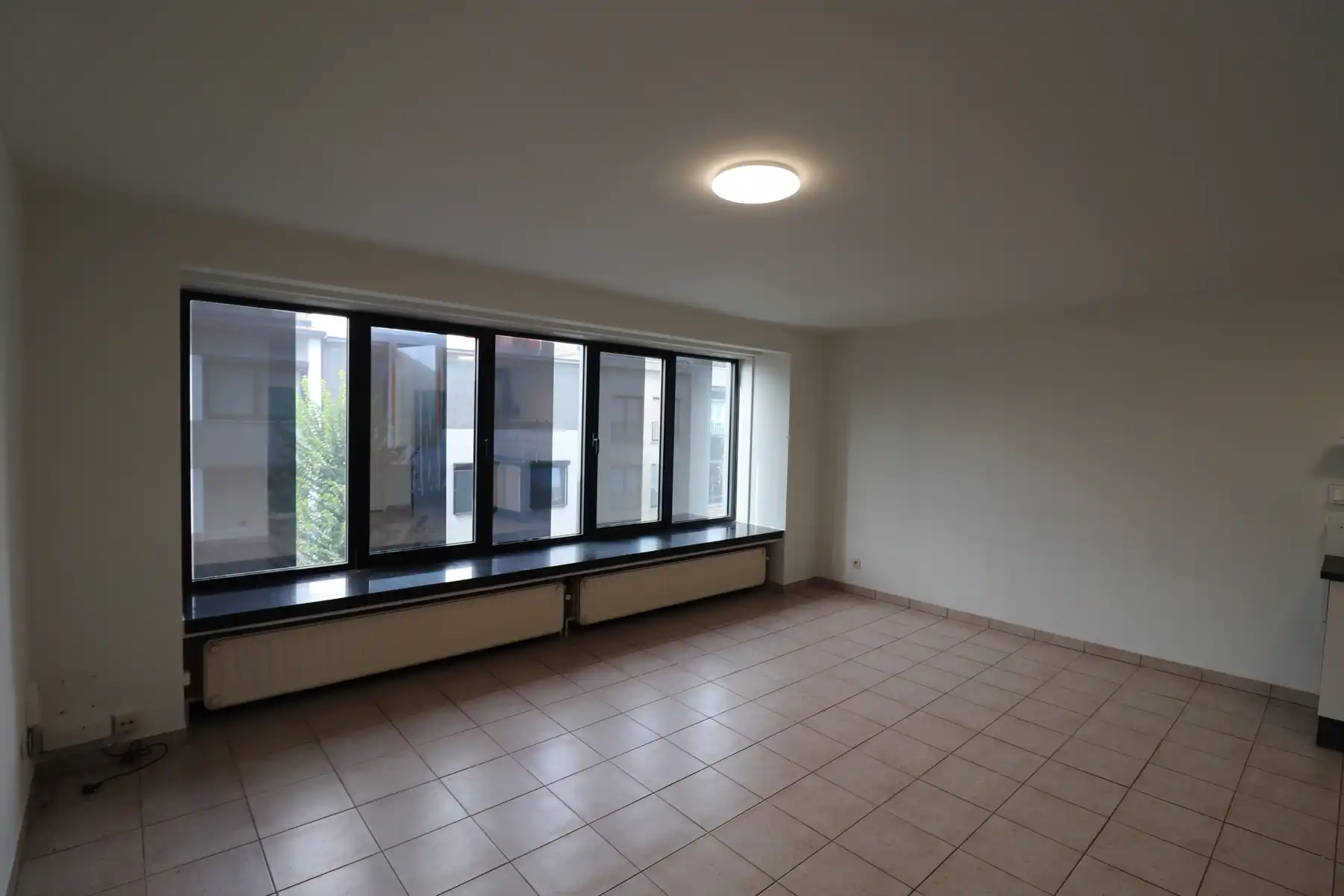 Appartement op de 3de verdieping met 2 slaapkamers en lift. foto 5