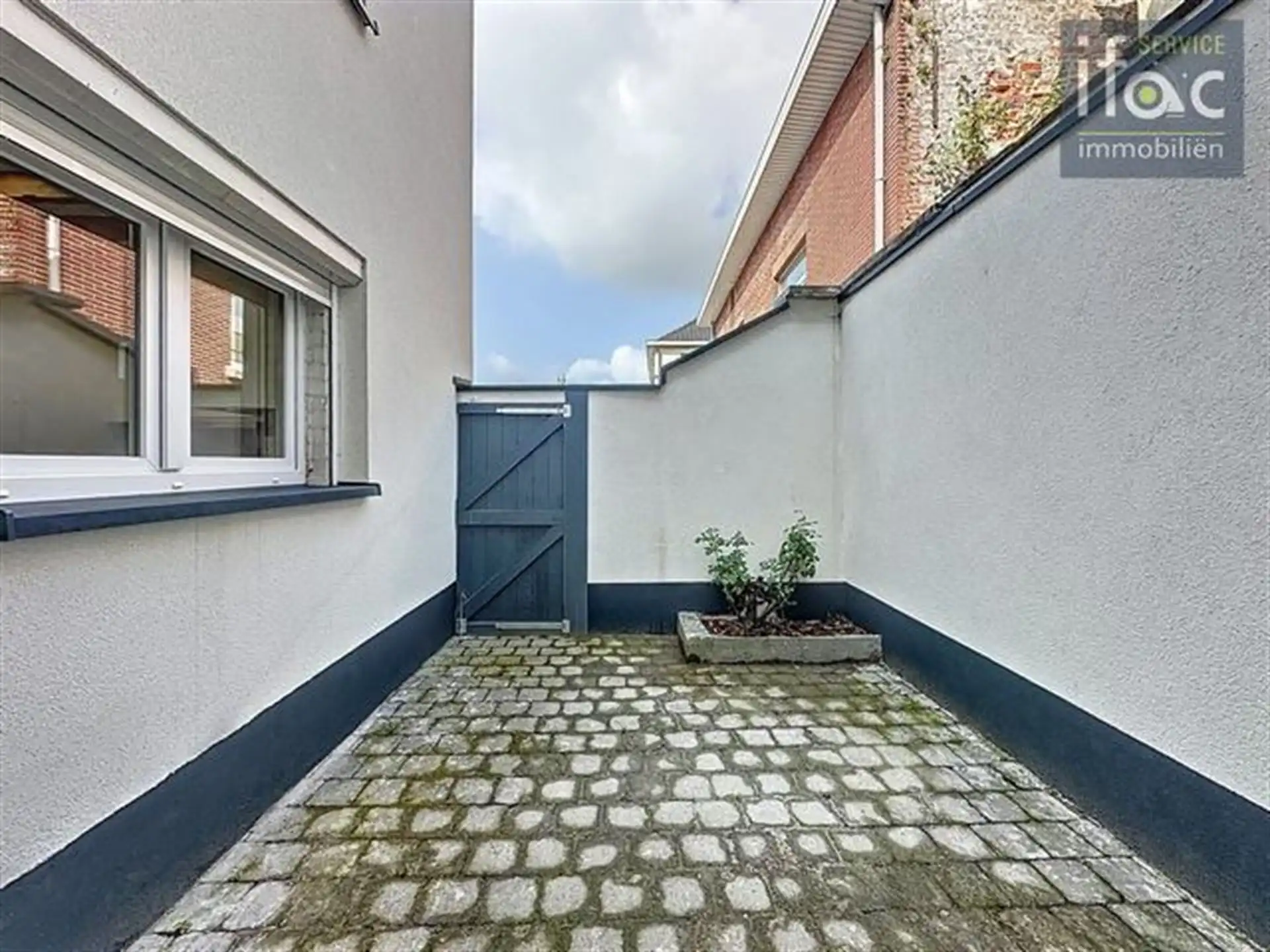 Gerenoveerde rijwoning foto 12