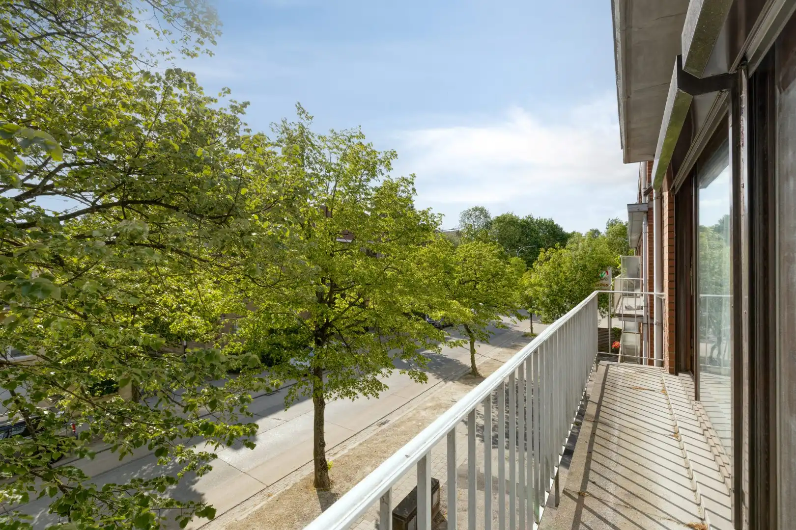 Ruim duplexappartement met 3 slaapkamers en garage! foto 17