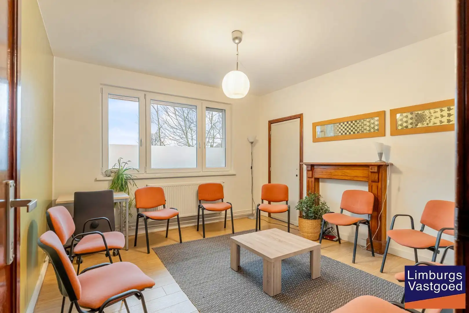 Woonhuis met verschillende praktijkruimtes te Waterschei, op een perceel van 6a80ca foto 18