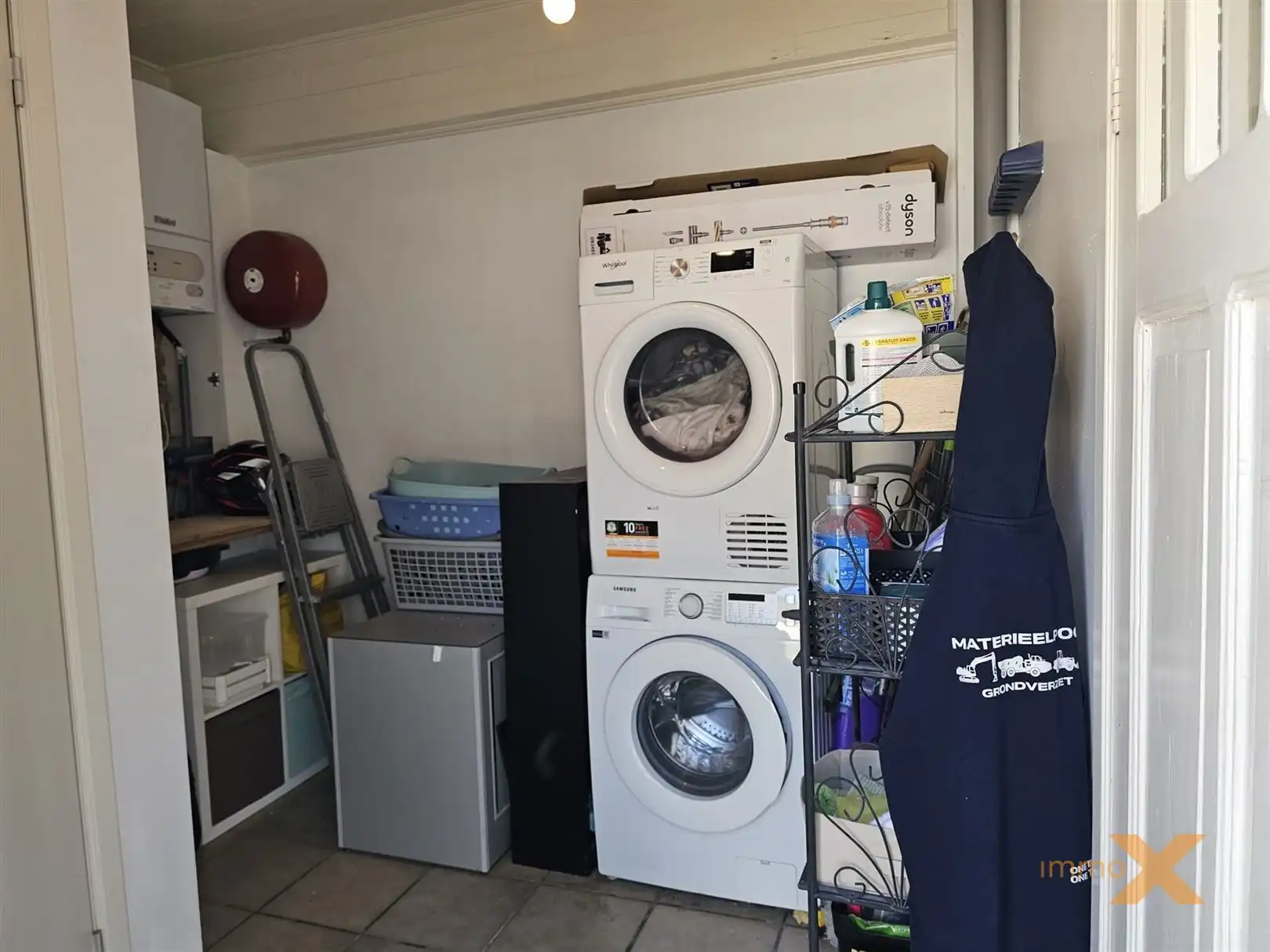 CHARMANTE HALFOPEN BEBOUWING MET GGE EN TUIN foto 11