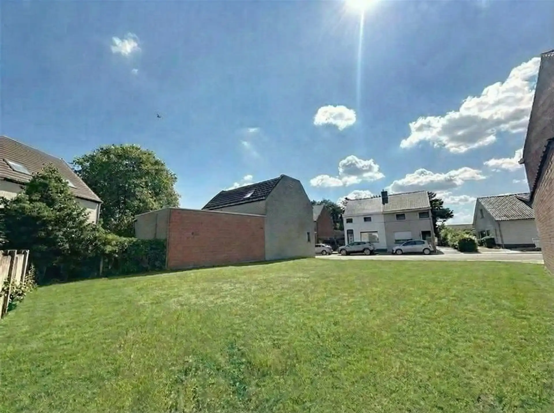 bouwgrond voor halfopen bebouwing van 240m²  foto 2