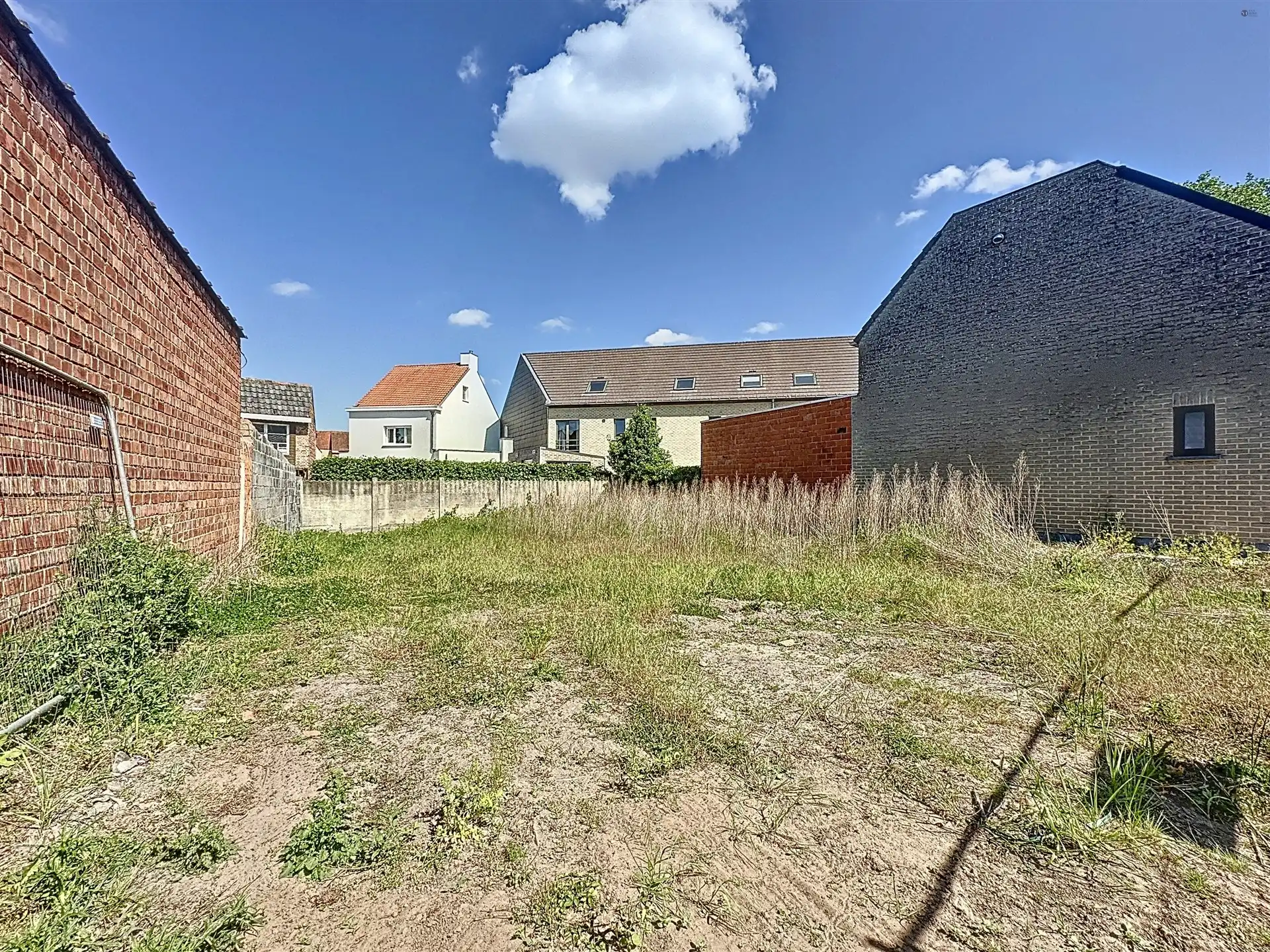 bouwgrond van 240m²  foto 2